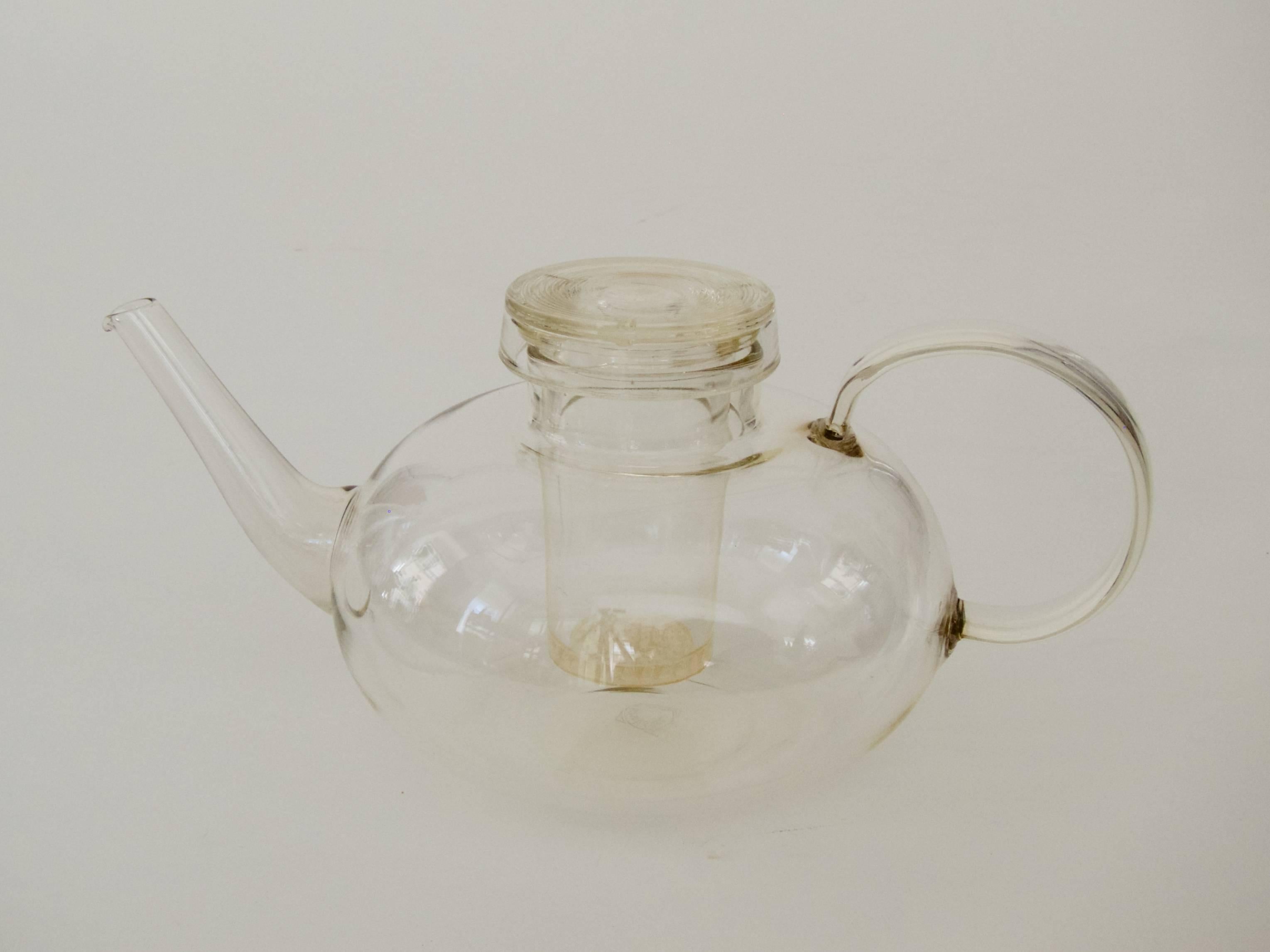 wilhelm wagenfeld teapot