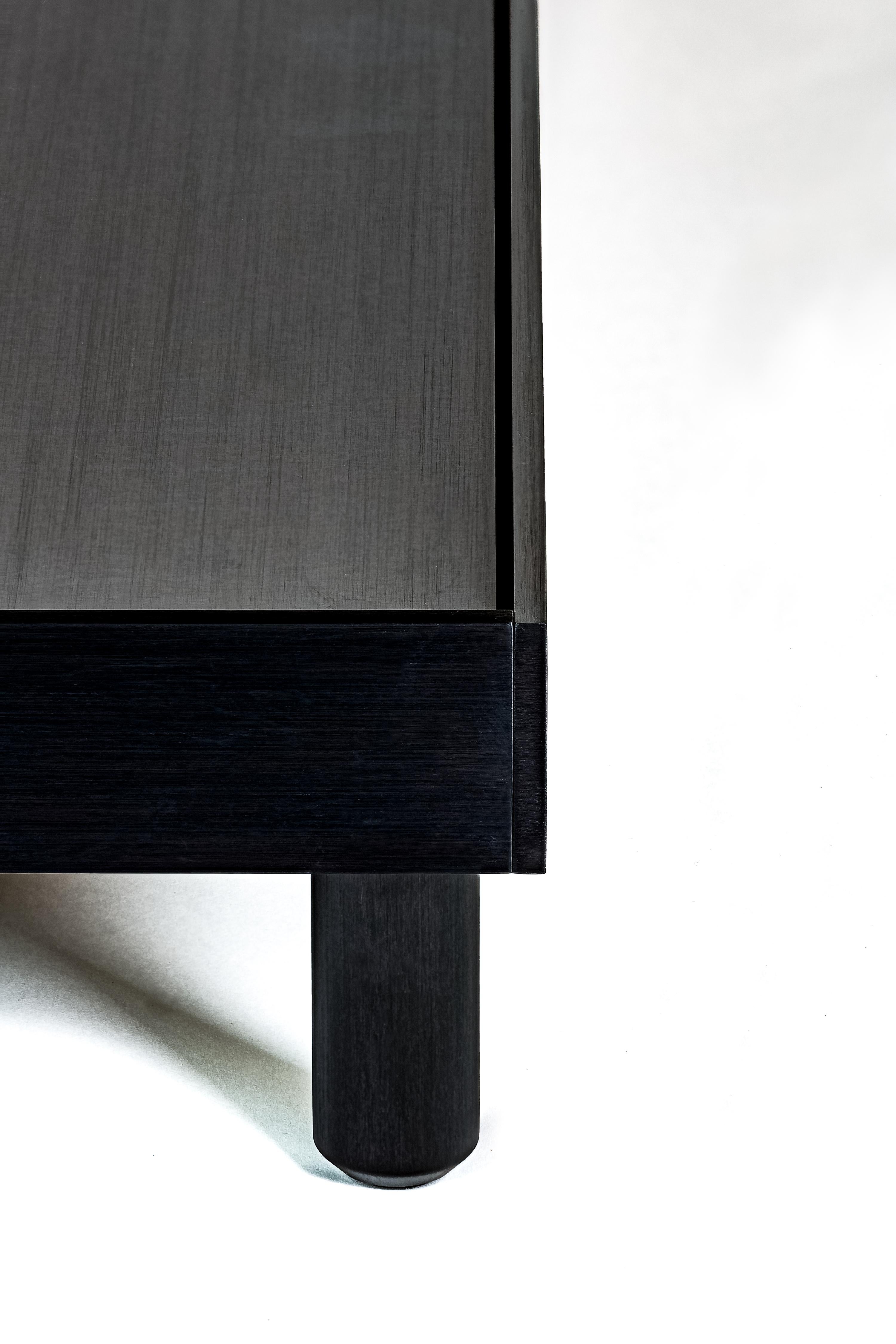 Table à thé en aluminium brossé et anodisé de Jonathan Nesci Neuf - En vente à Columbus, IN