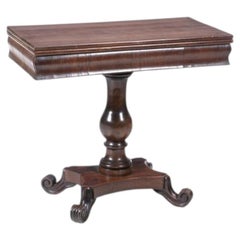Tea table in Noble Wood - 19th century