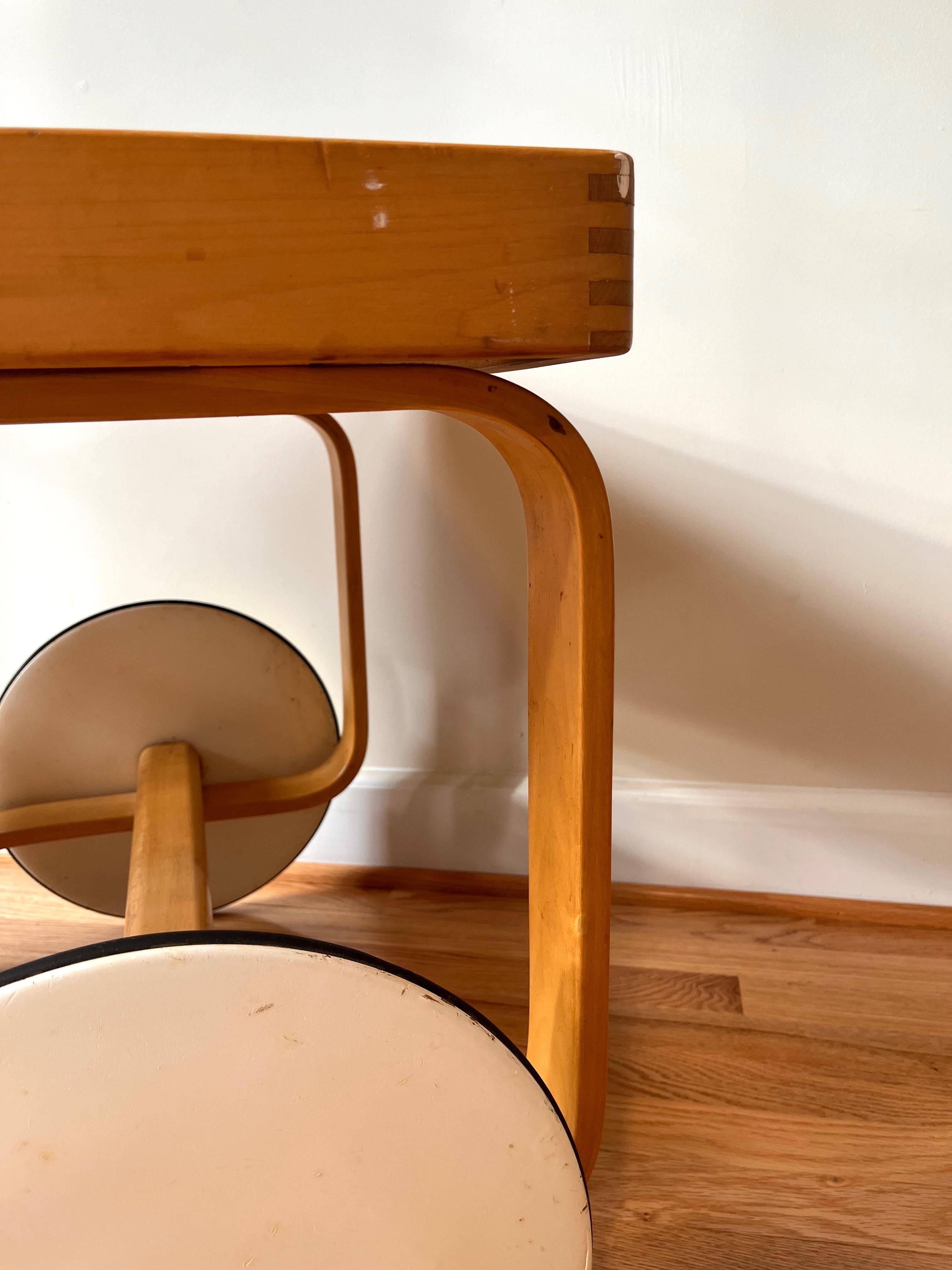 Chariot à thé 900 par Alvar Aalto+Aalto pour Artek, Modèle No. en vente 4