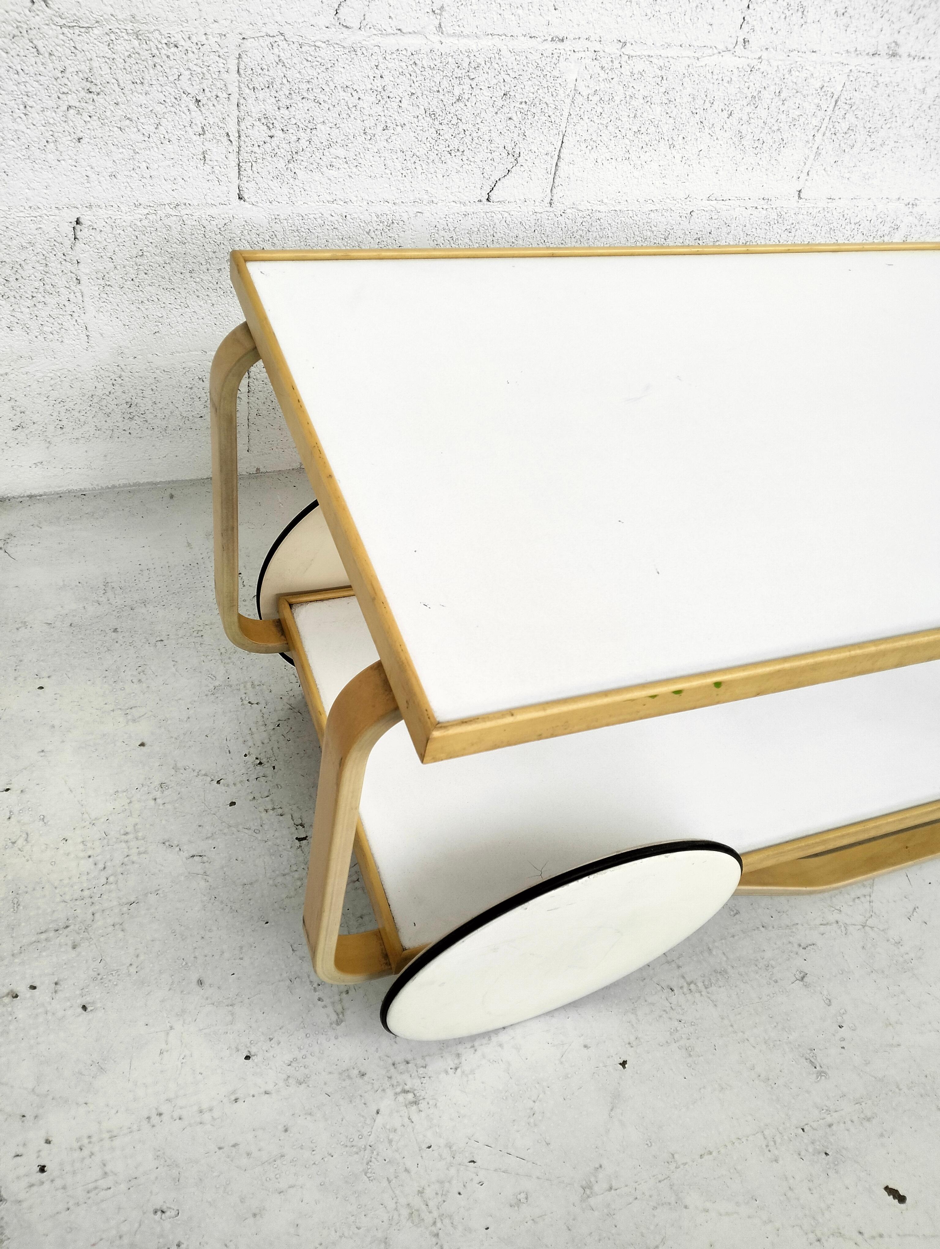 Tea trolley 901 model attributed to Alvar Aalto for Artek 60s 1