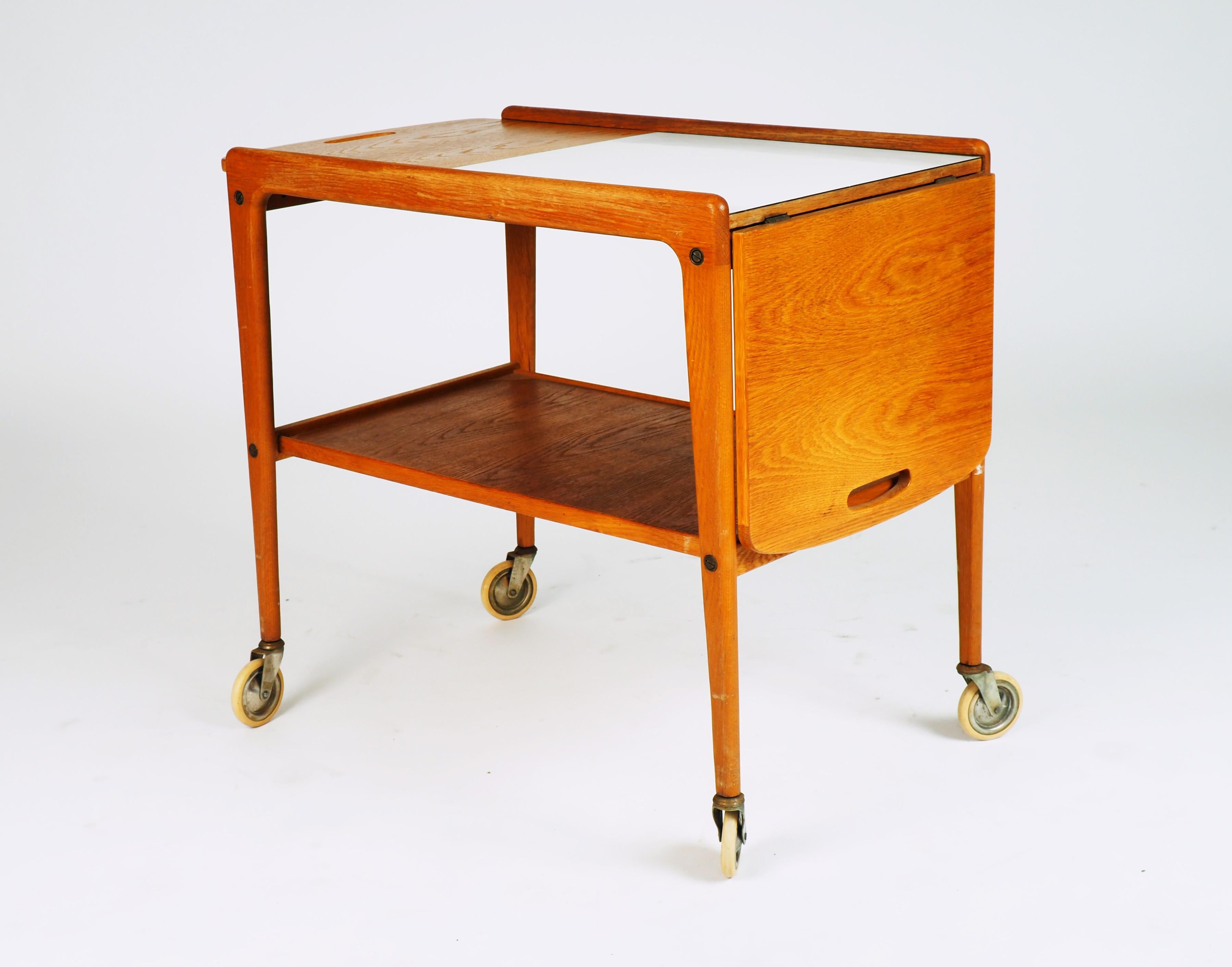 Mid-20th Century Tea Trolley by Yngve Ekström, Oak and Formica, Produced by Swedese