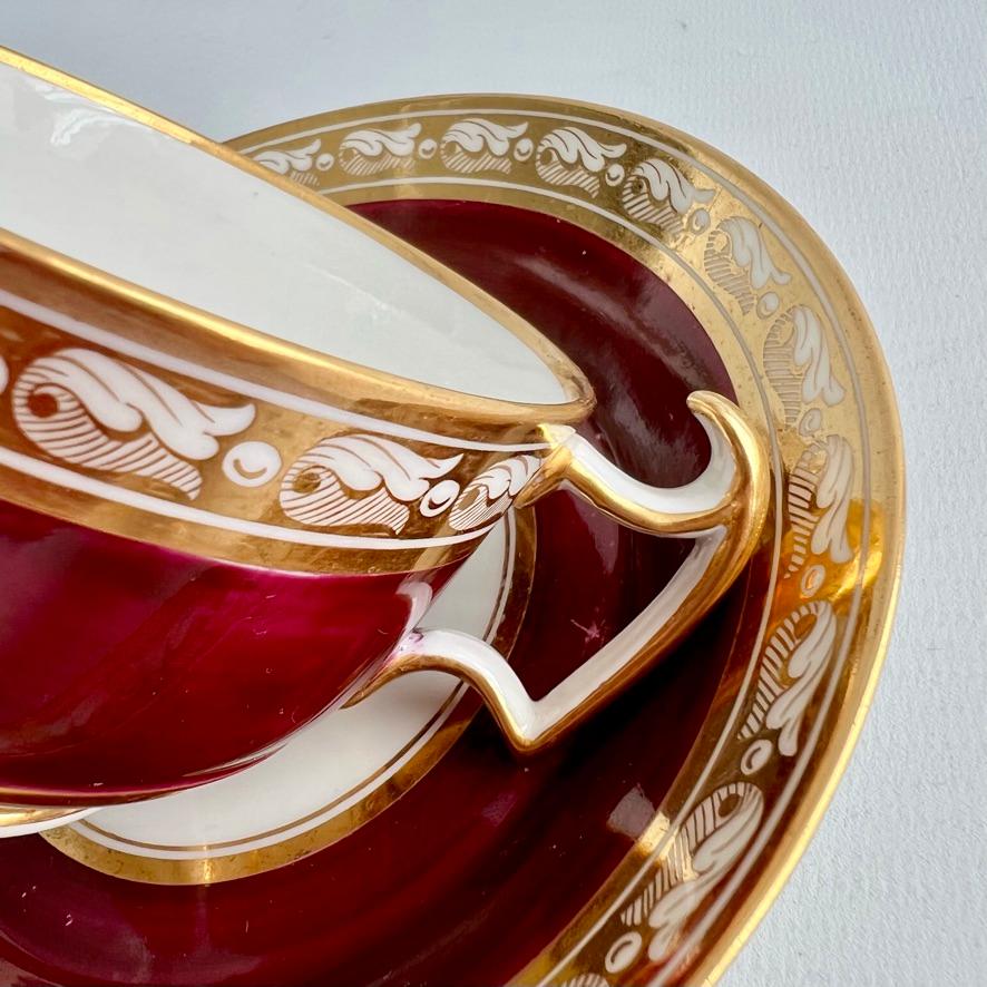 Teacup Trio Barr Flight & Barr Maroon and Gilt Neoclassical ca 1812 For Sale 3