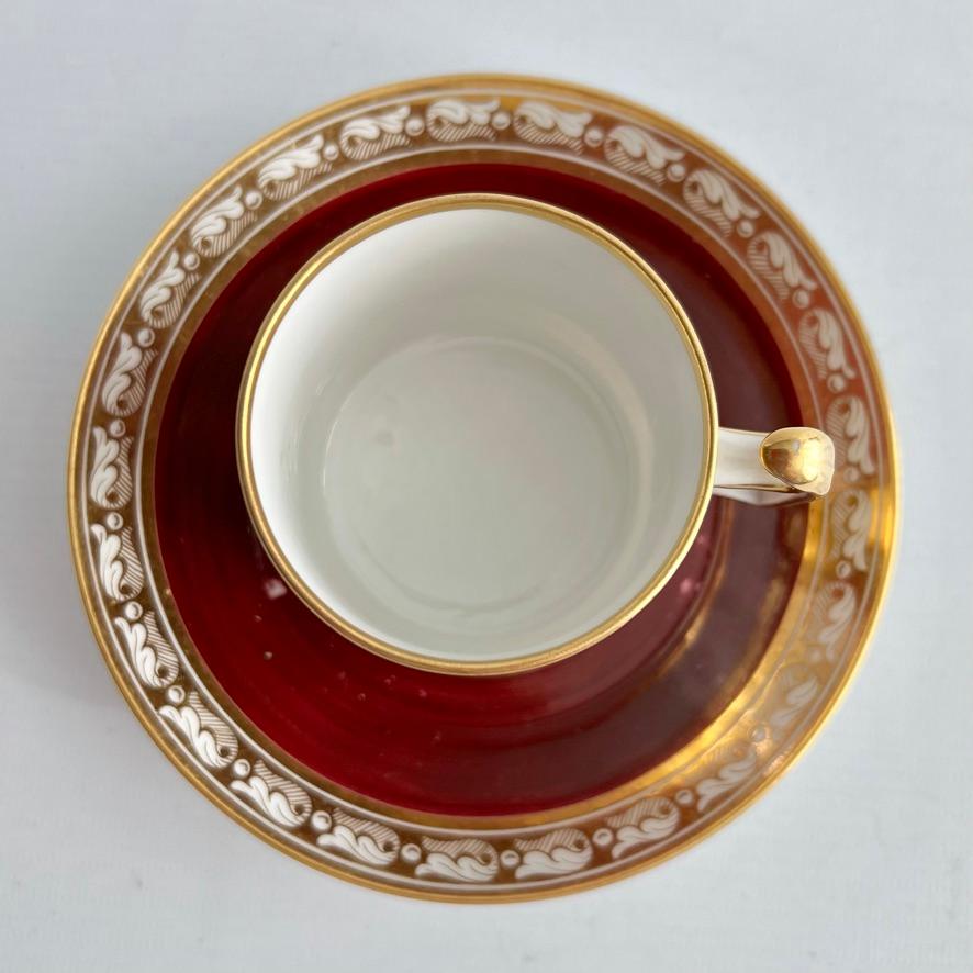Teacup Trio Barr Flight & Barr Maroon and Gilt Neoclassical ca 1812 In Good Condition For Sale In London, GB