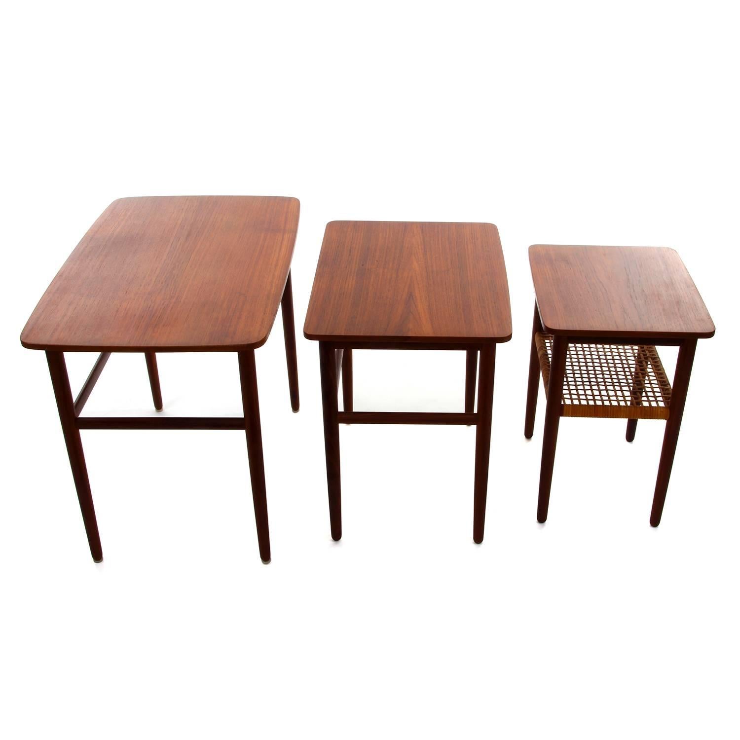 Teak and Rosewood Nesting Tables, 1950s, Danish Mid-Century Modern Nested Tables In Excellent Condition In Frederiksberg, DK