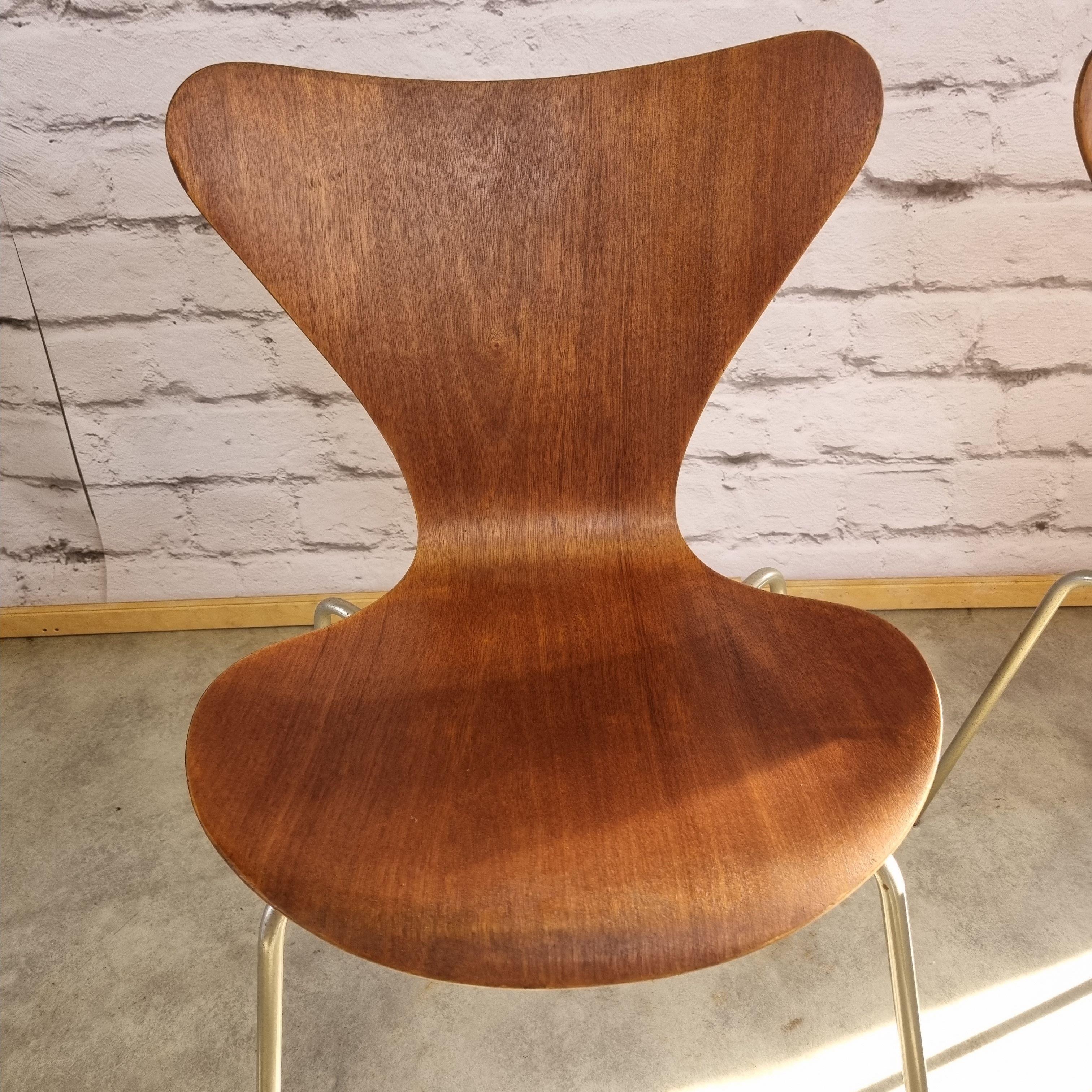 Teak 3107 Dining Chairs by Arne Jacobsen for Fritz Hansen, Set of 2, 1960s 4