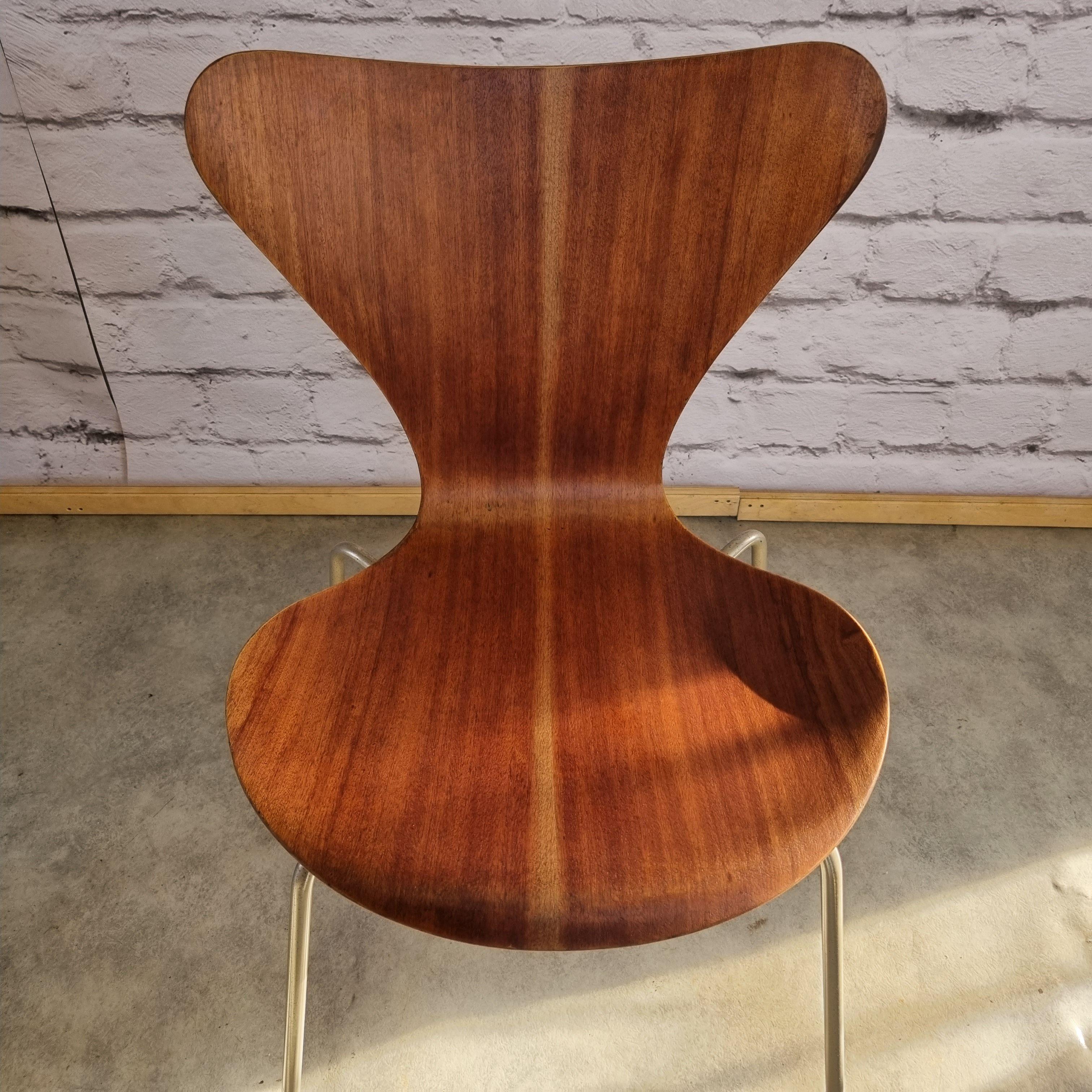 Teak 3107 Dining Chairs by Arne Jacobsen for Fritz Hansen, Set of 2, 1960s 6