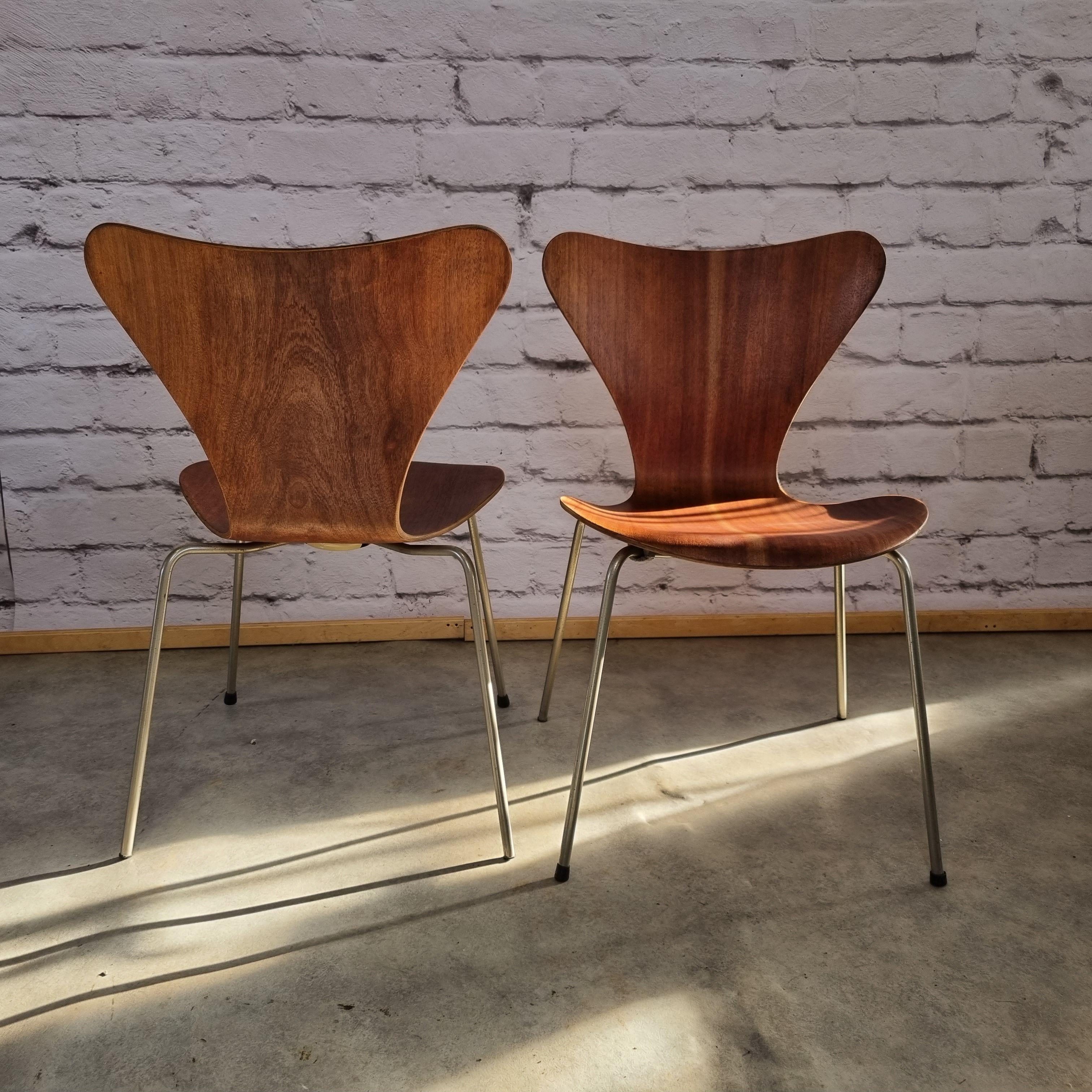 Teak 3107 Dining Chairs by Arne Jacobsen for Fritz Hansen, Set of 2, 1960s 2
