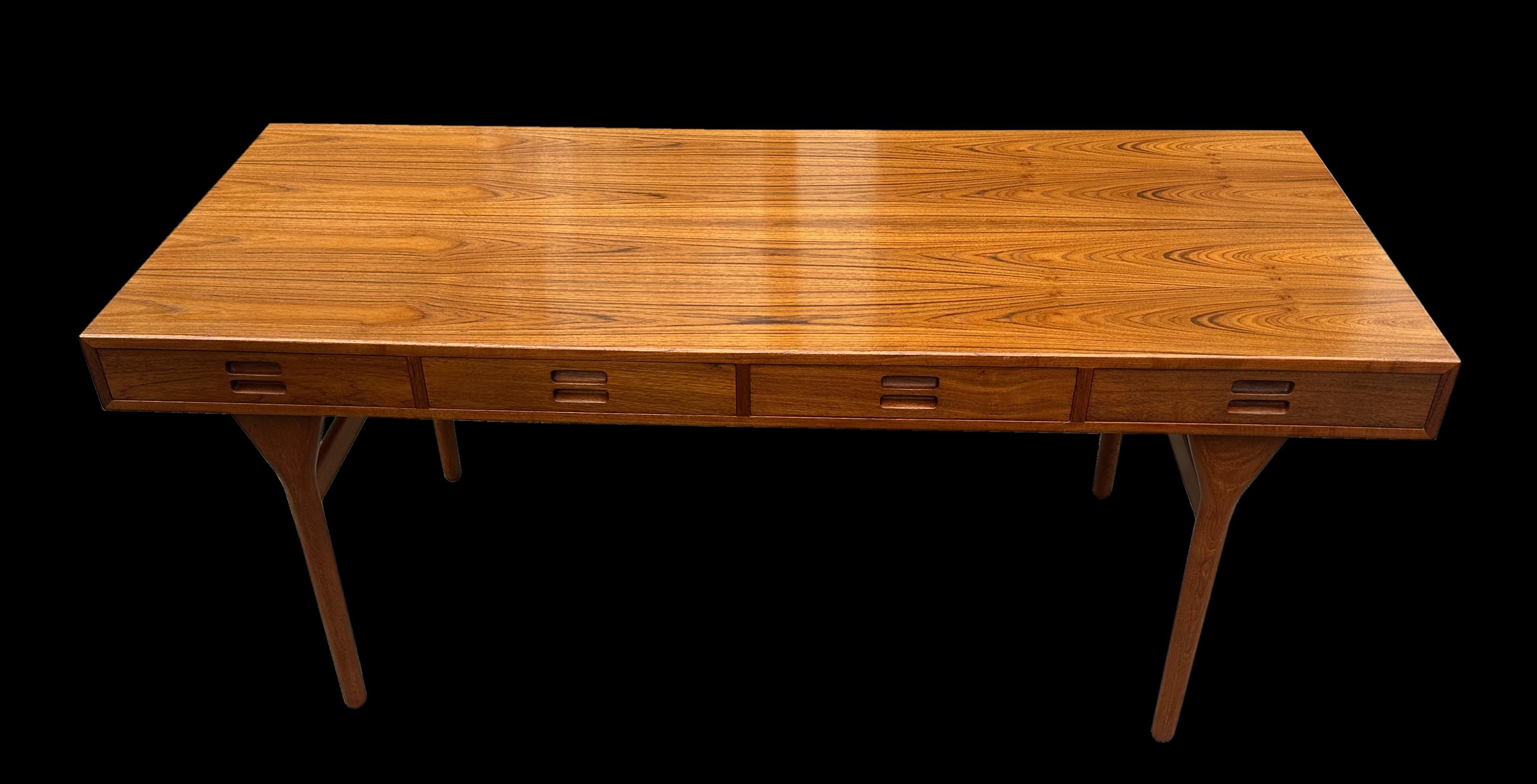Table de bureau/table à écrire à 4 tiroirs en teck de Nanna Ditzel pour Soren Wiladsen en vente 1