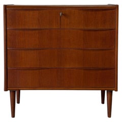 Teak 4-Drawer Dresser with Raised Edges and Sculpted Pulls Danish Vintage 1960s