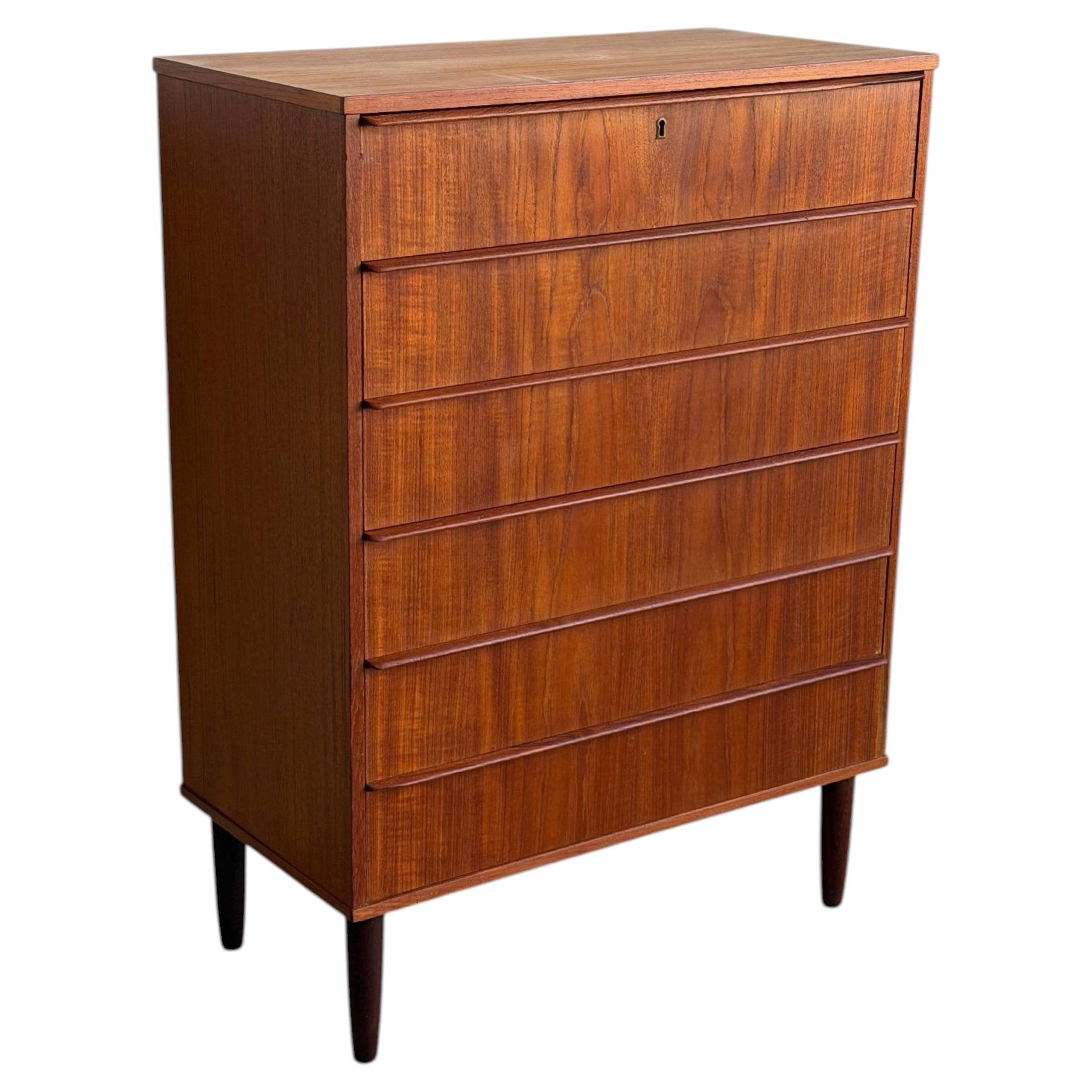Commode haute en teck à 6 tiroirs, style danois « Mid-Century Modern », années 1960