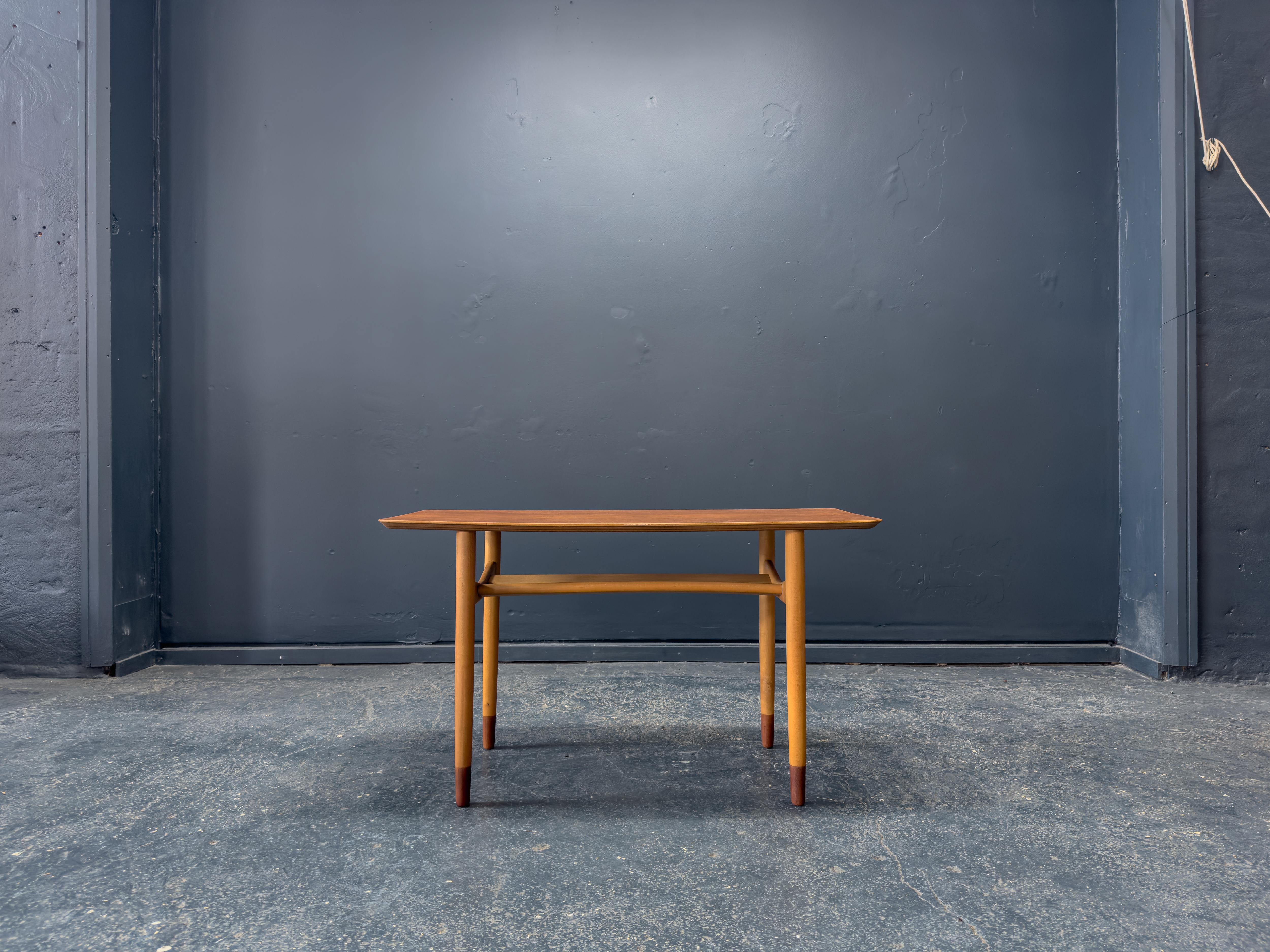 Mid-Century Modern Teak and Beech Coffee Table For Sale