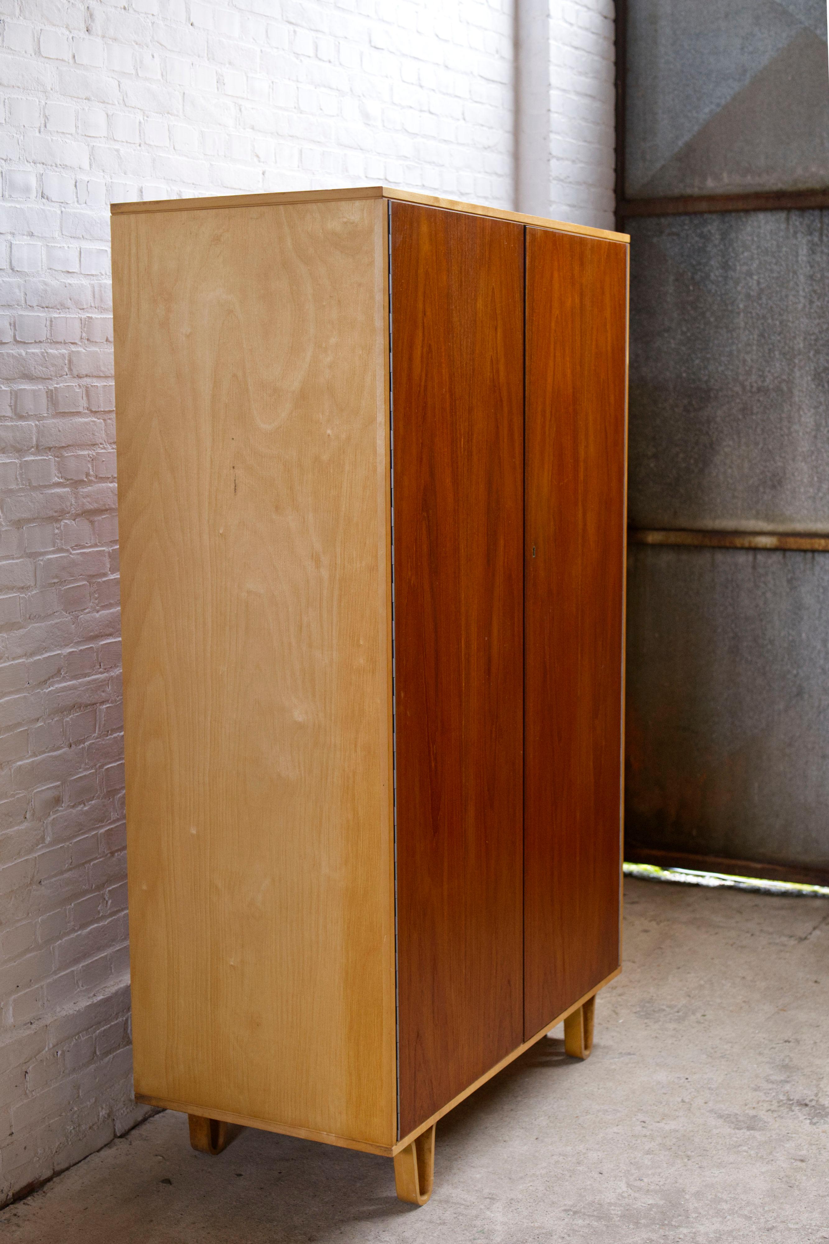 Metà XX secolo Teak and beech Wardrobe KB33, by Cees Braakman for Pastoe, 1950s in vendita
