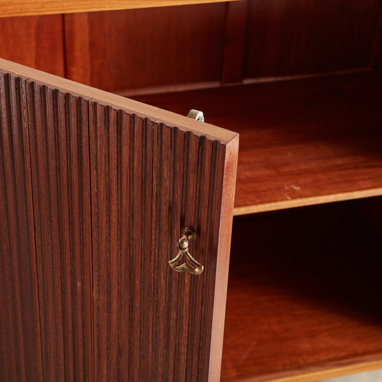 Sideboard aus Teakholz und Birke im Stil von Paola Buffa, Frankreich, 1970er Jahre im Angebot 6