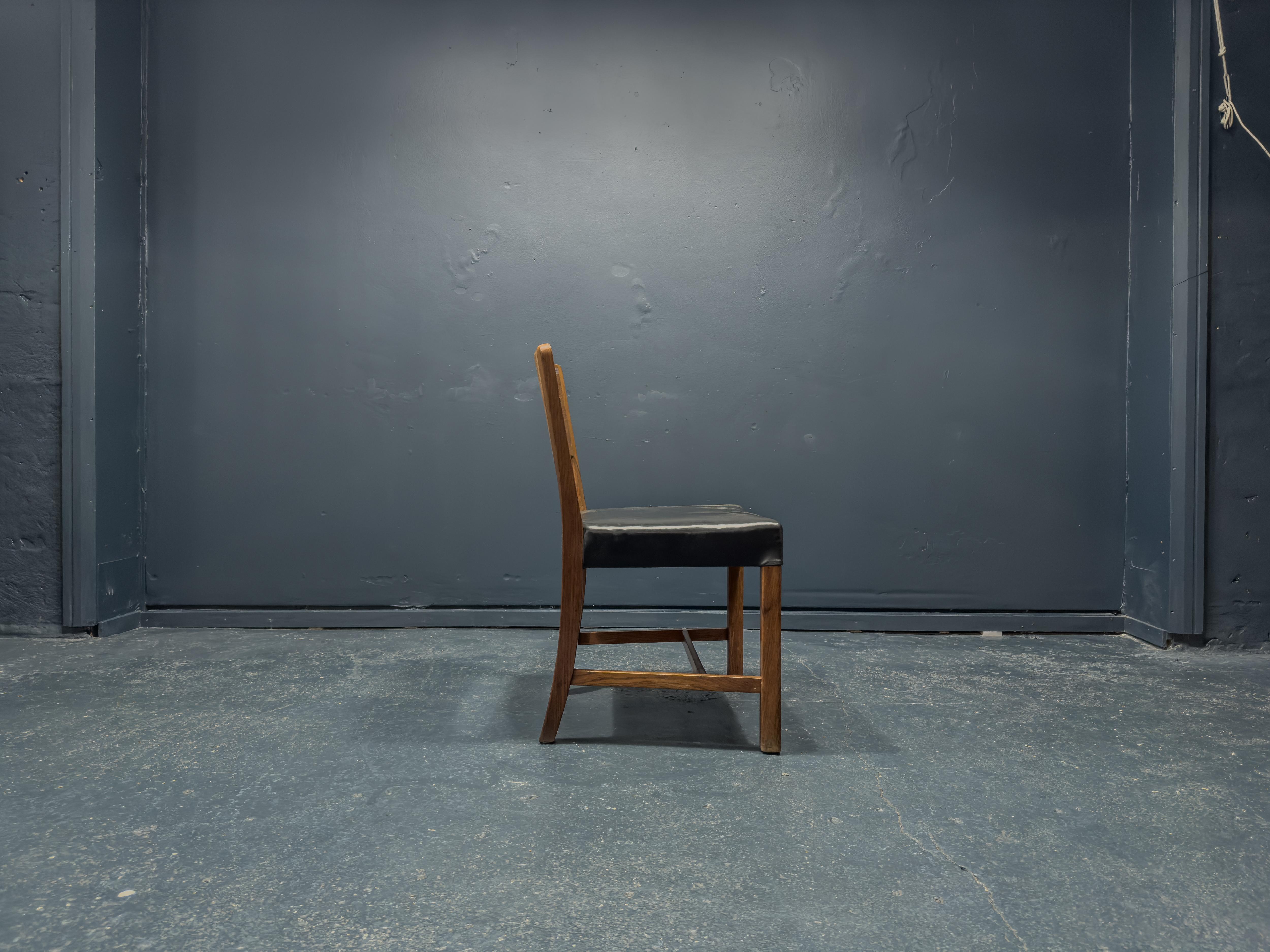 Mid-Century Modern Teak and Black Leather Chair For Sale