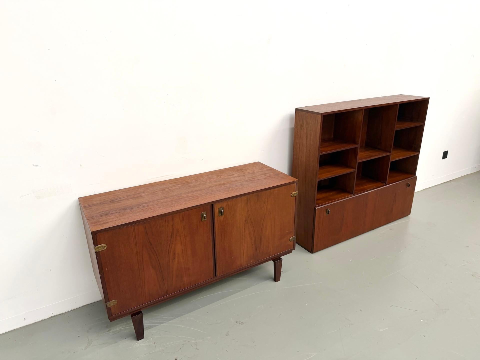 Buffet en teck et laiton avec bibliothèque, 1963, par Peter Løvig Nielsen en vente 10
