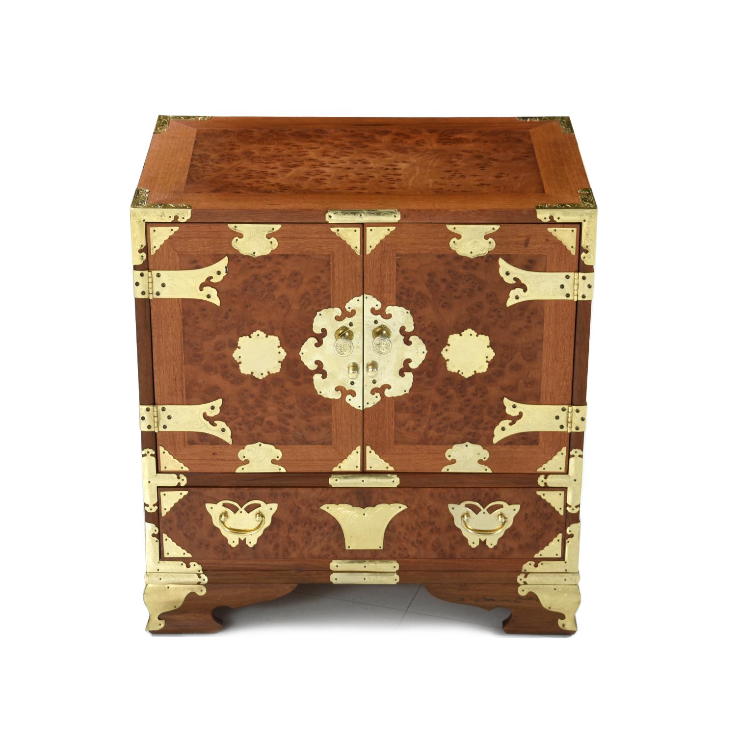 Teak and Burl Wood Chinese Campaign Nightstand End Tables with Brass Fittings In Excellent Condition In Chattanooga, TN