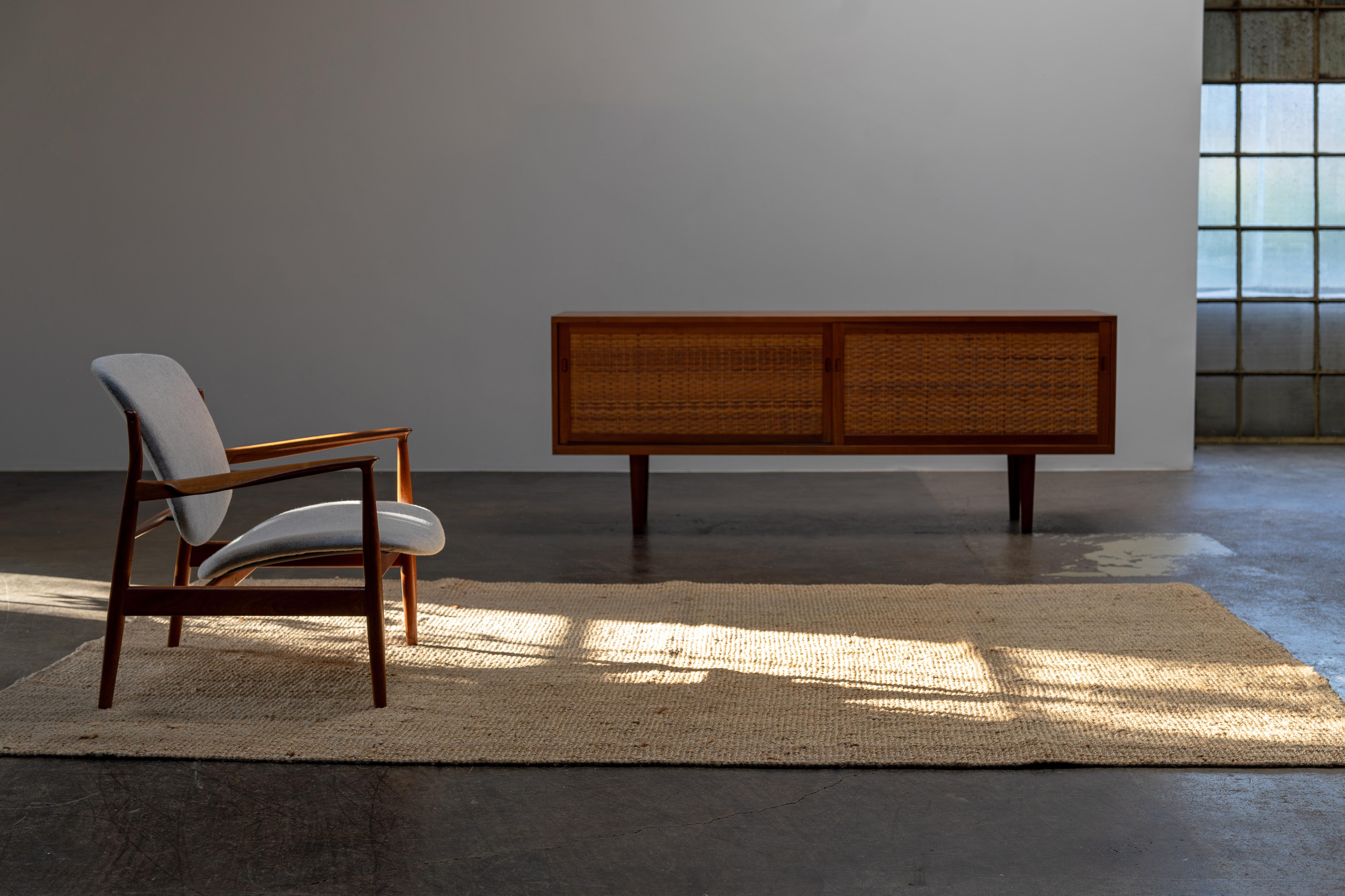 Danese Credenza Ry 26 in teak e canna di Hans Wegner Ry Møbler, anni '60 in vendita