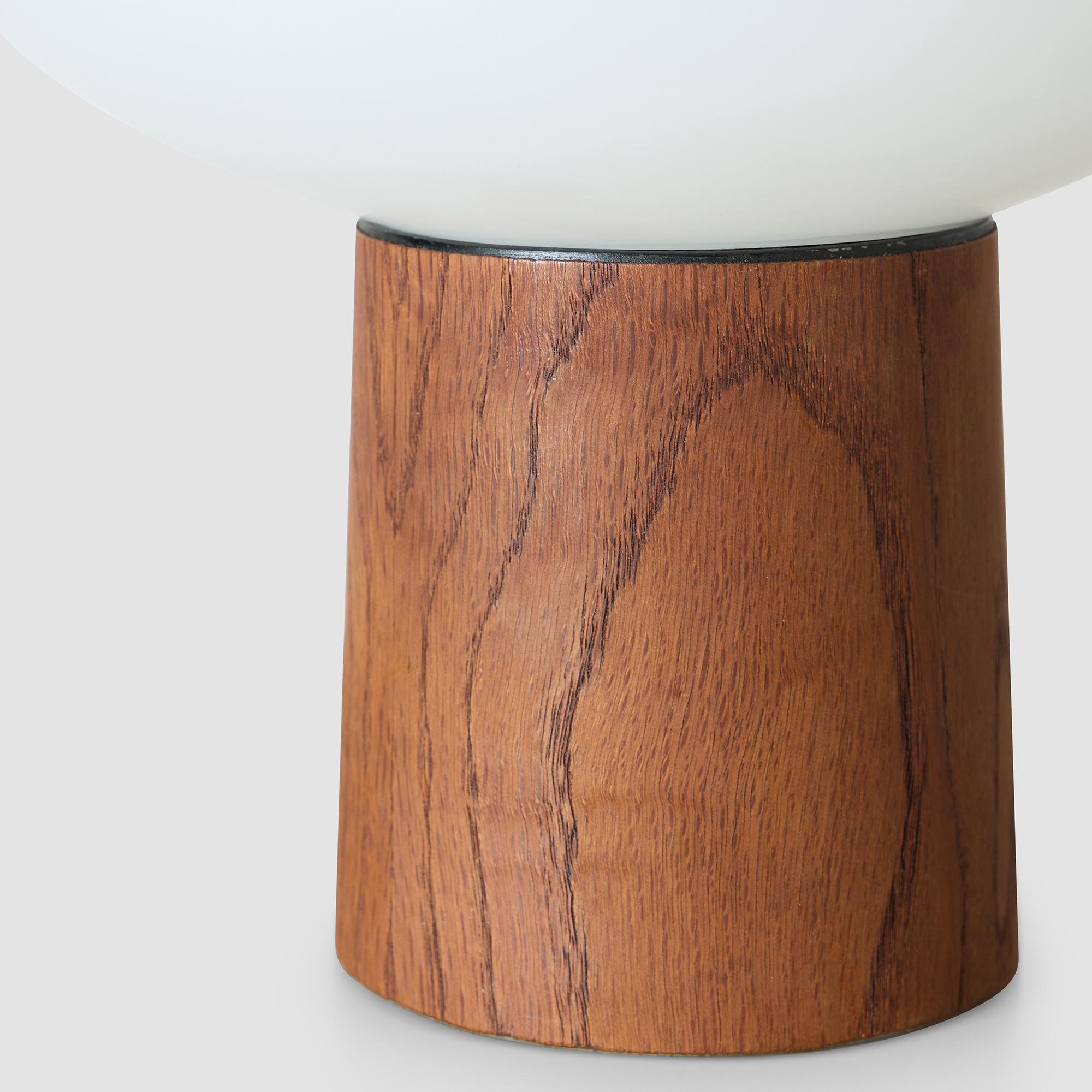 Teak and Frosted Glass Acorn Table Lamp by Laurel Lamp Company In Good Condition For Sale In San Francisco, CA