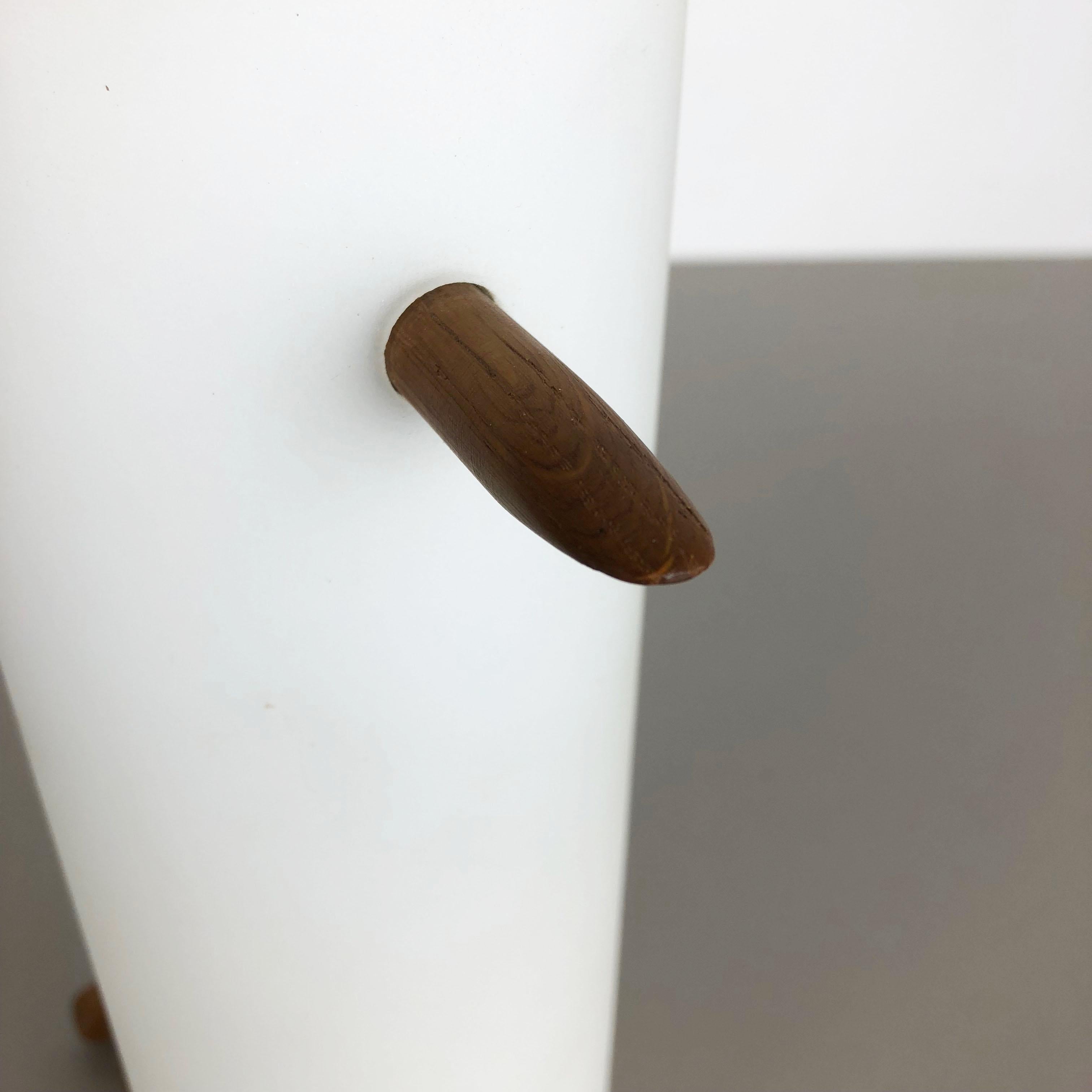 Applique in teak e vetro di Uno & Östen Kristiansson per Luxus, Svezia in vendita 9