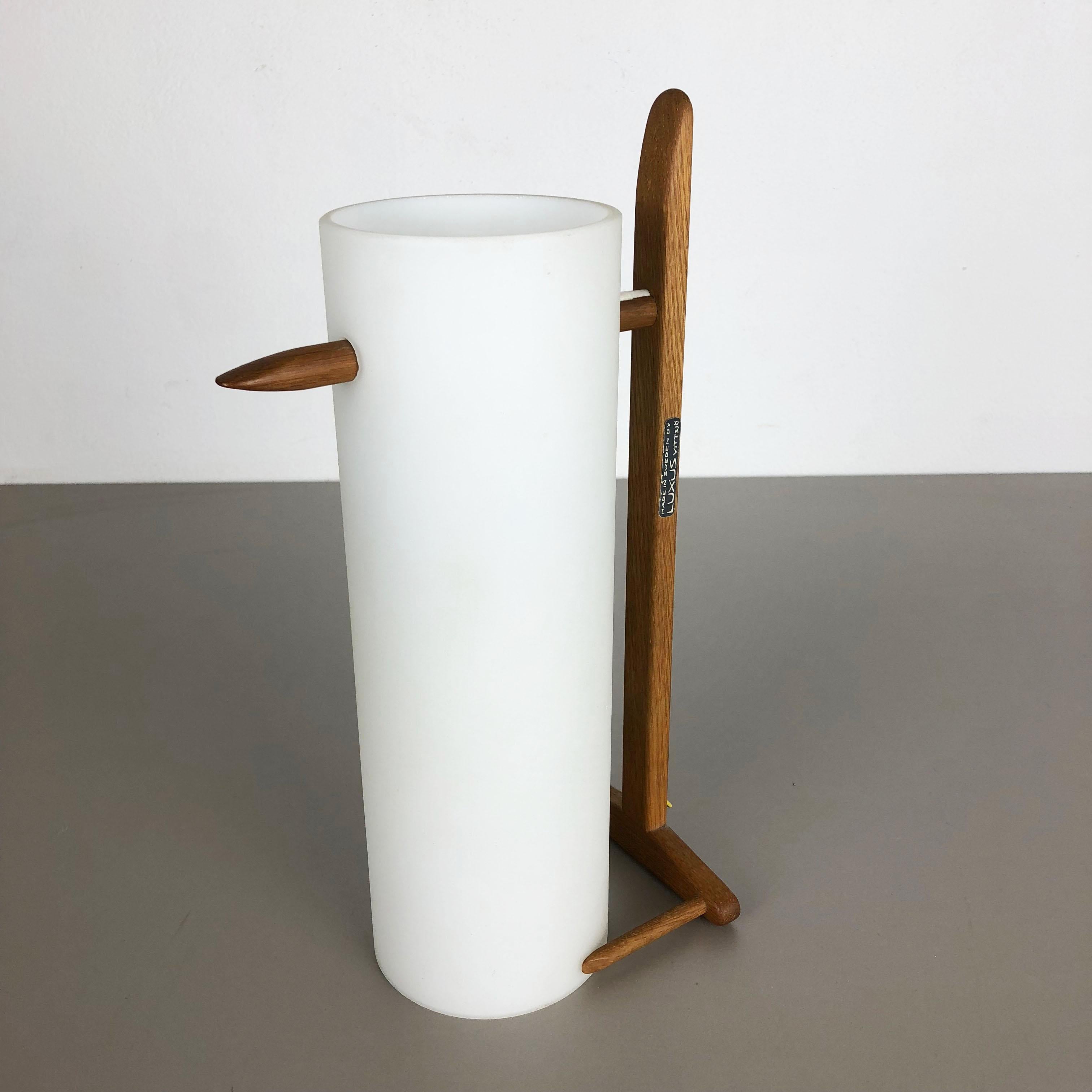 Applique in teak e vetro di Uno & Östen Kristiansson per Luxus, Svezia in vendita 10