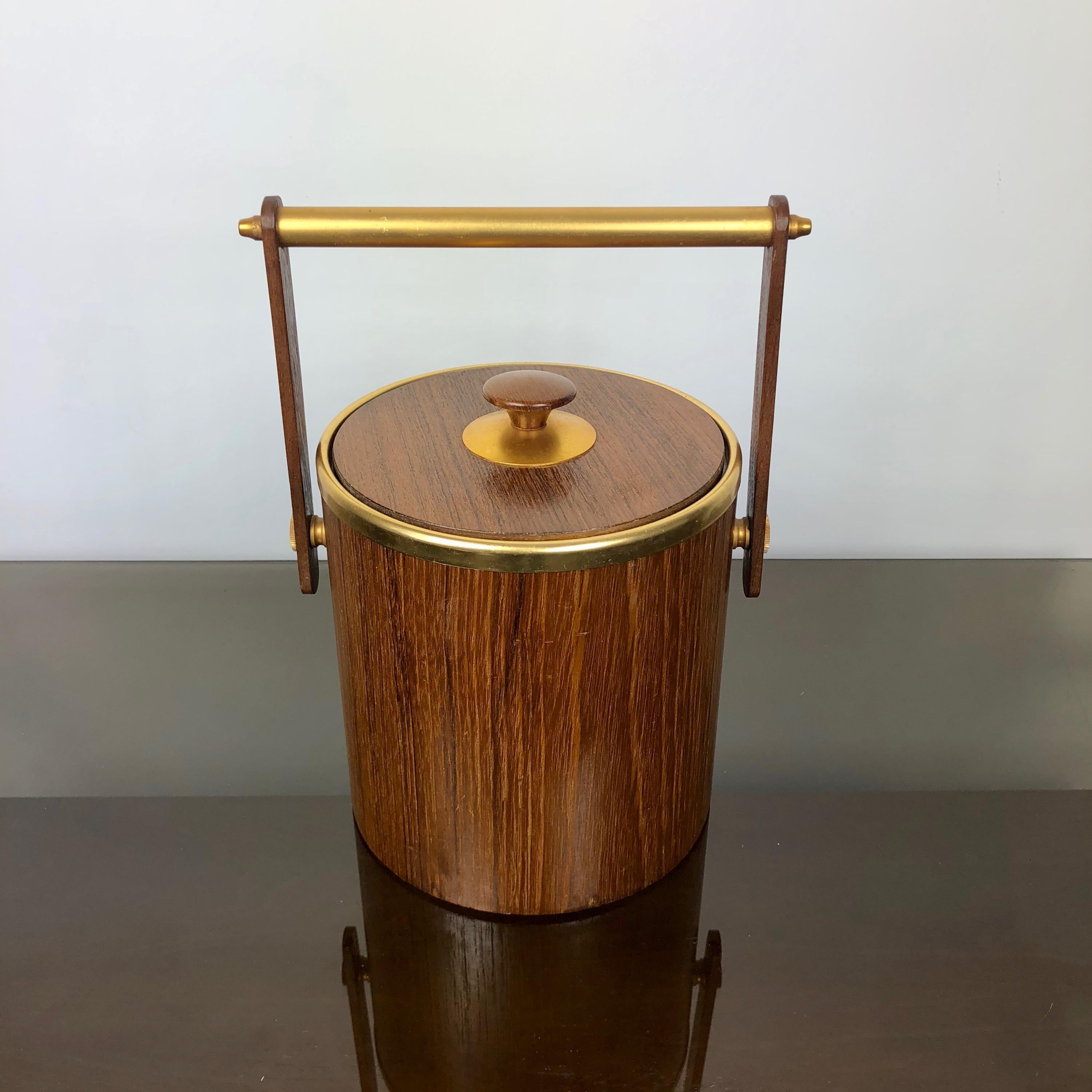 Teak and Gold Metal Ice Bucket Holder, Made in Italy, 1960s For Sale 4