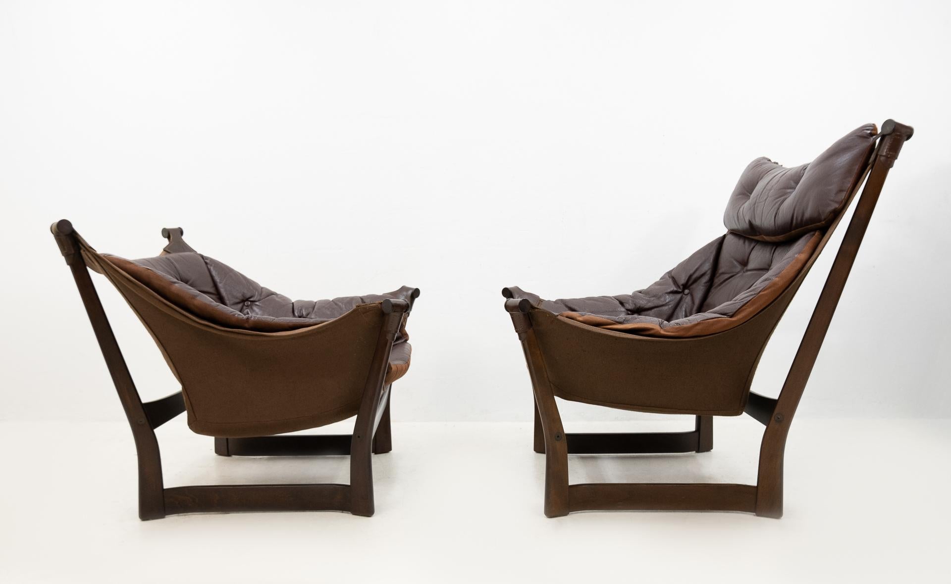 Teak and Leather Pair of 'Trega' Chairs by Tormod Alnaes for Sørliemøbler In Good Condition In Den Haag, NL