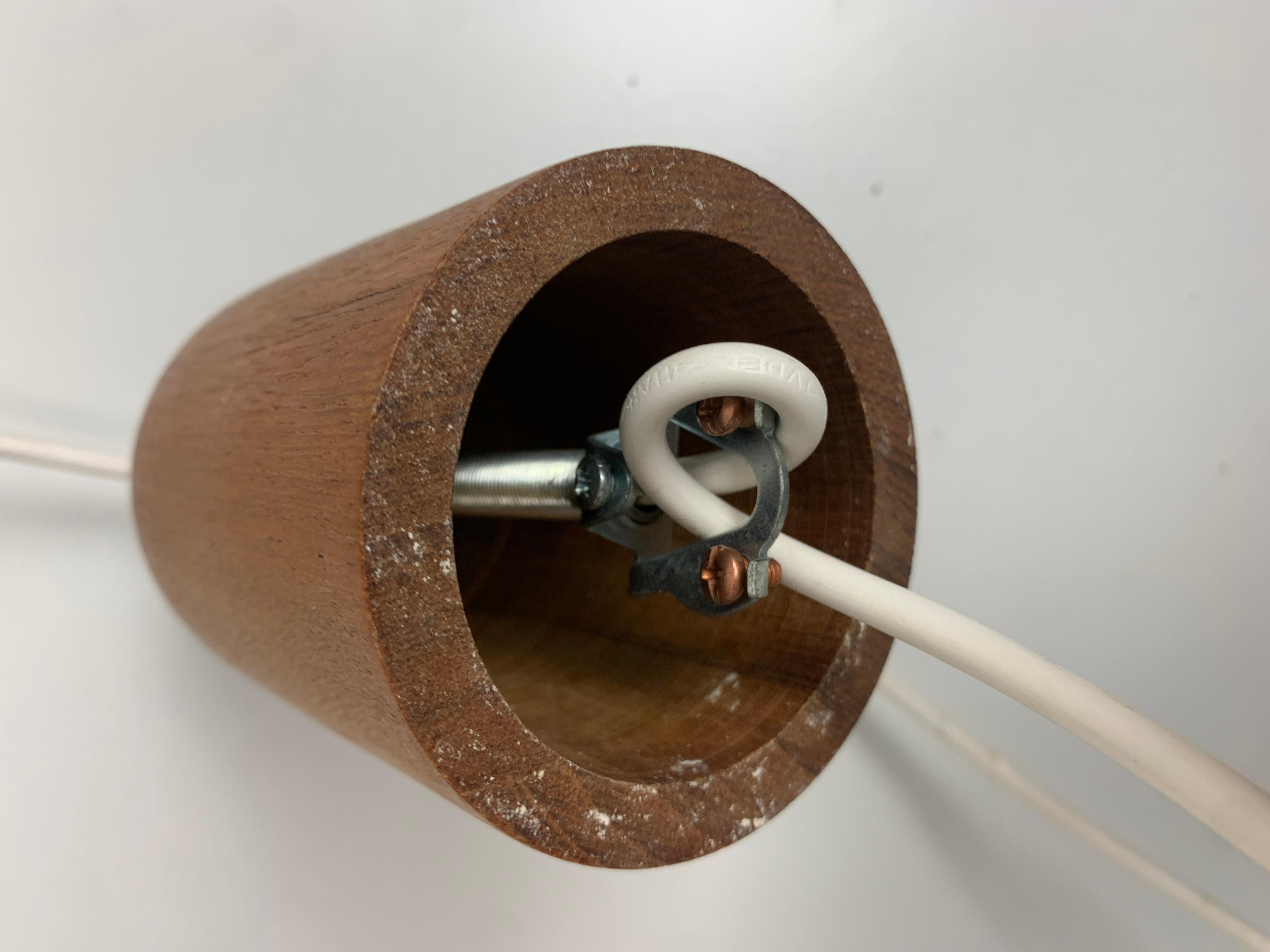 Lampada a sospensione a ombrello in teak e lino di Domus, anni '70 in vendita 5