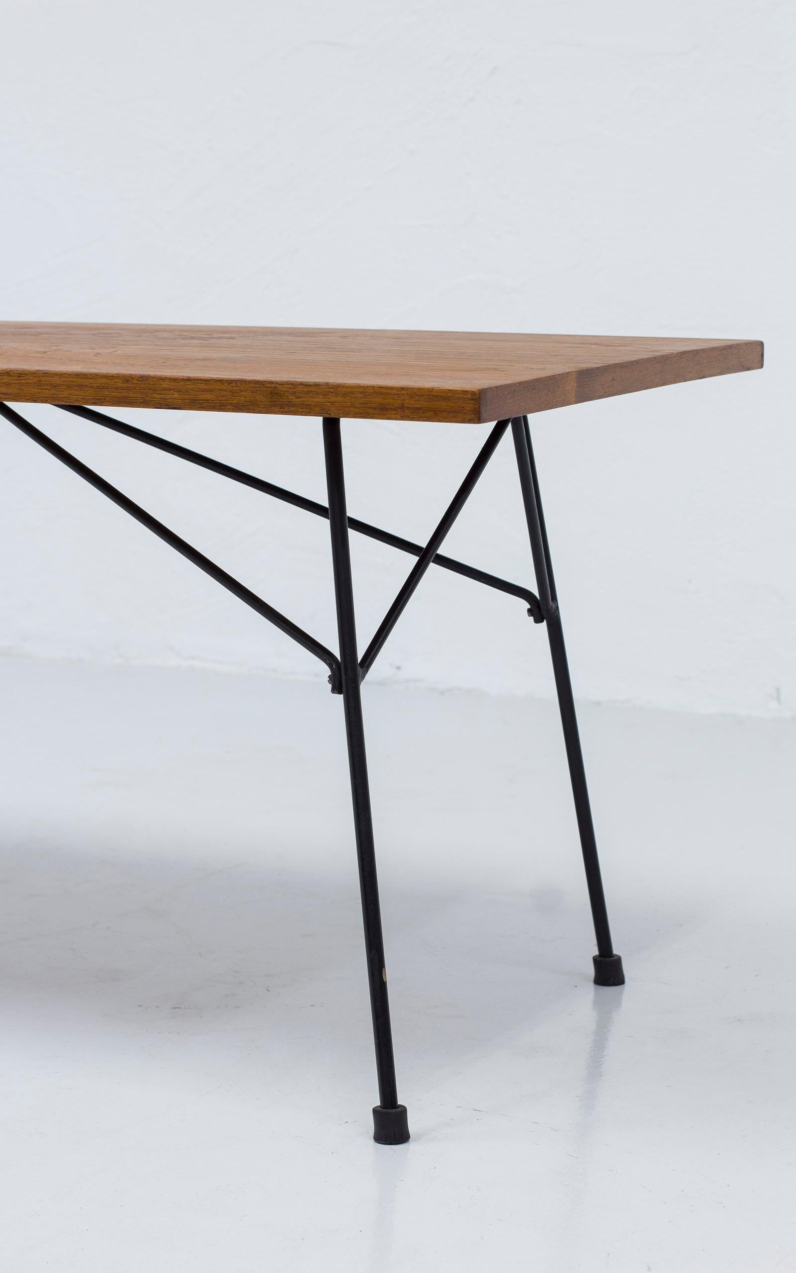 Mid-20th Century Teak and Metal Sofa Table Designed by Hans-Agne Jakobsson, Sweden, 1950s For Sale