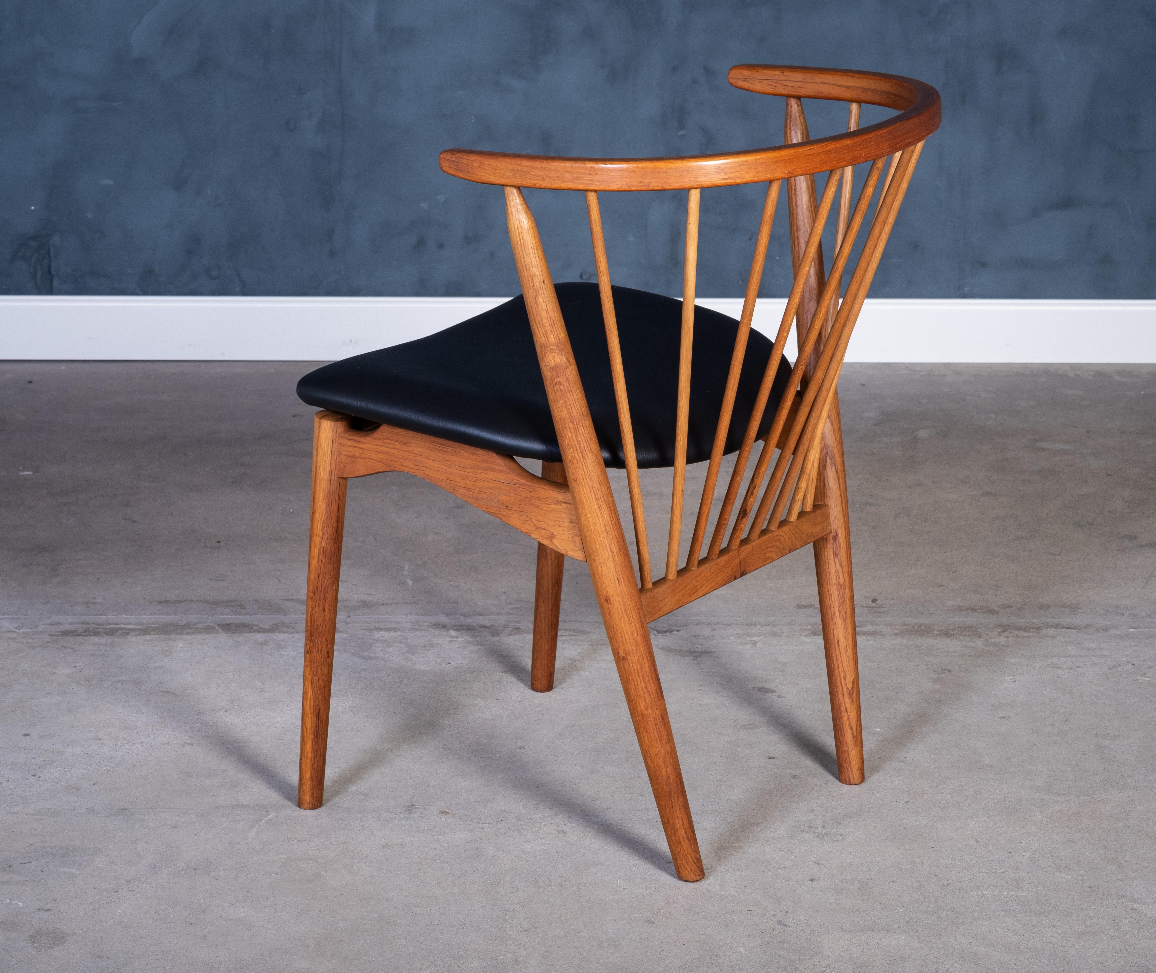 Cuir Chaise en teck et Oak Oak par Helge Sibast pour Sibast Møbelfabrik, Danemark, années 1960 en vente