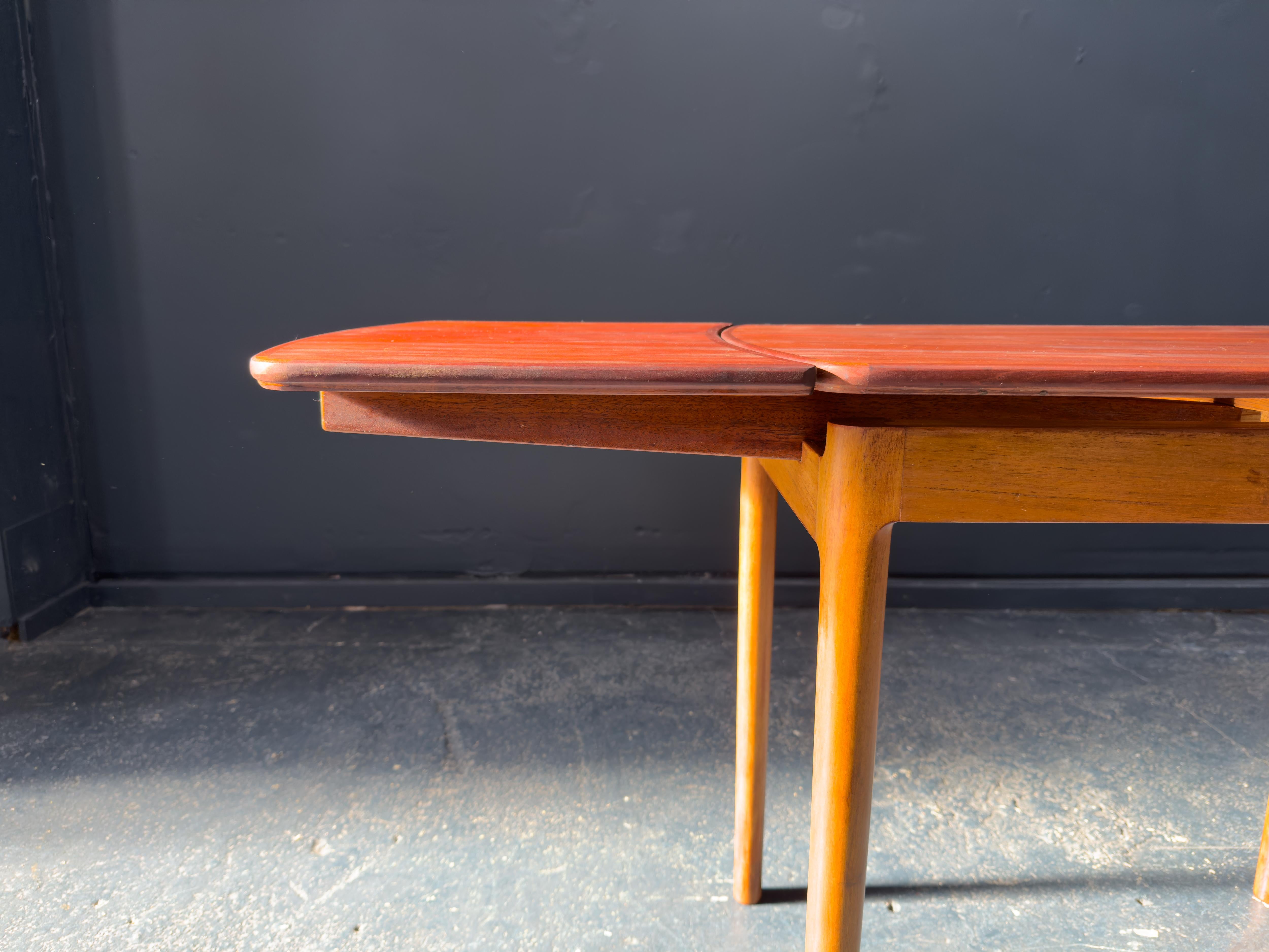 Ausziehbarer Konsolentisch aus Teak und Eiche im Angebot 4