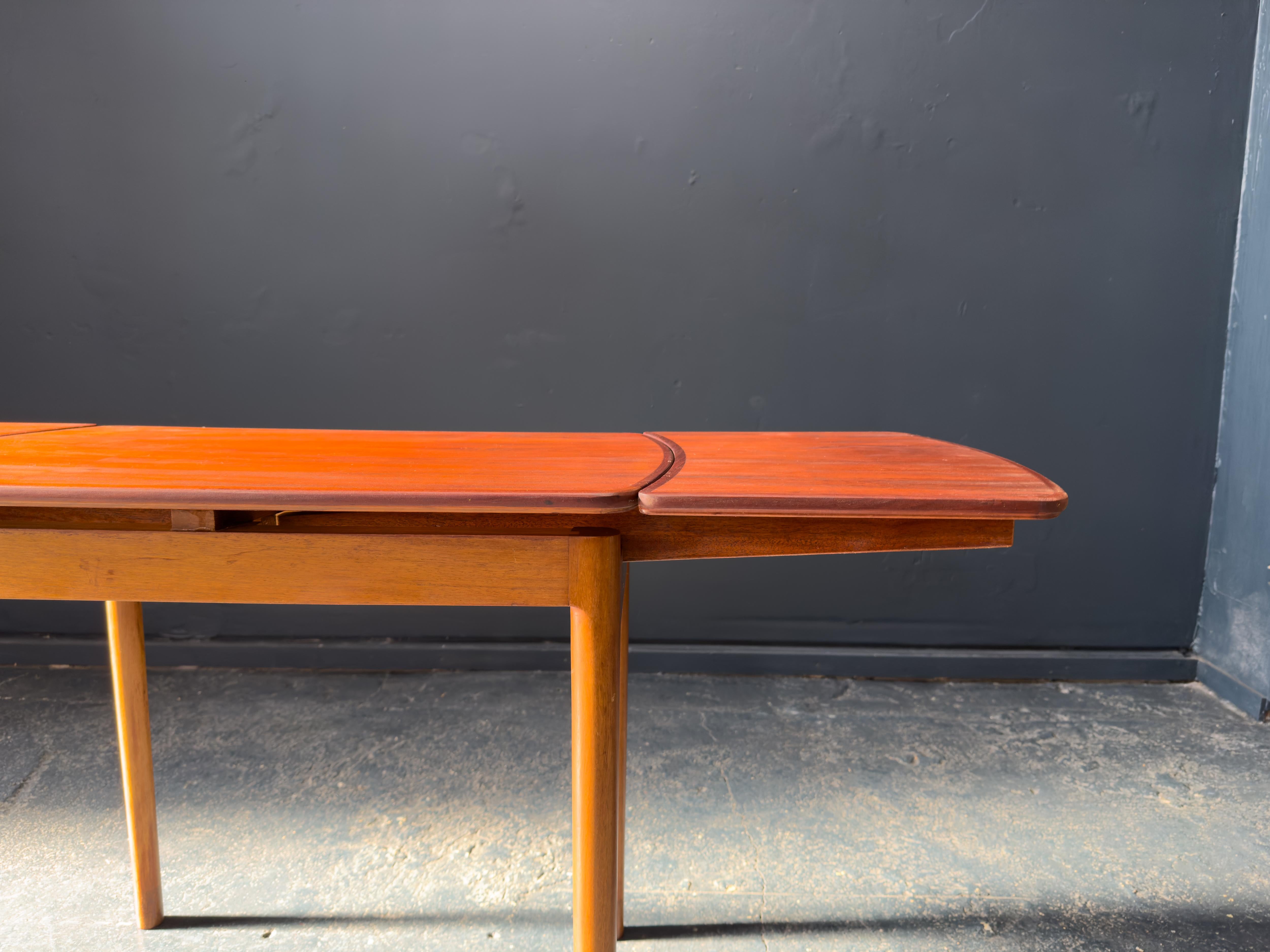 Ausziehbarer Konsolentisch aus Teak und Eiche im Angebot 5