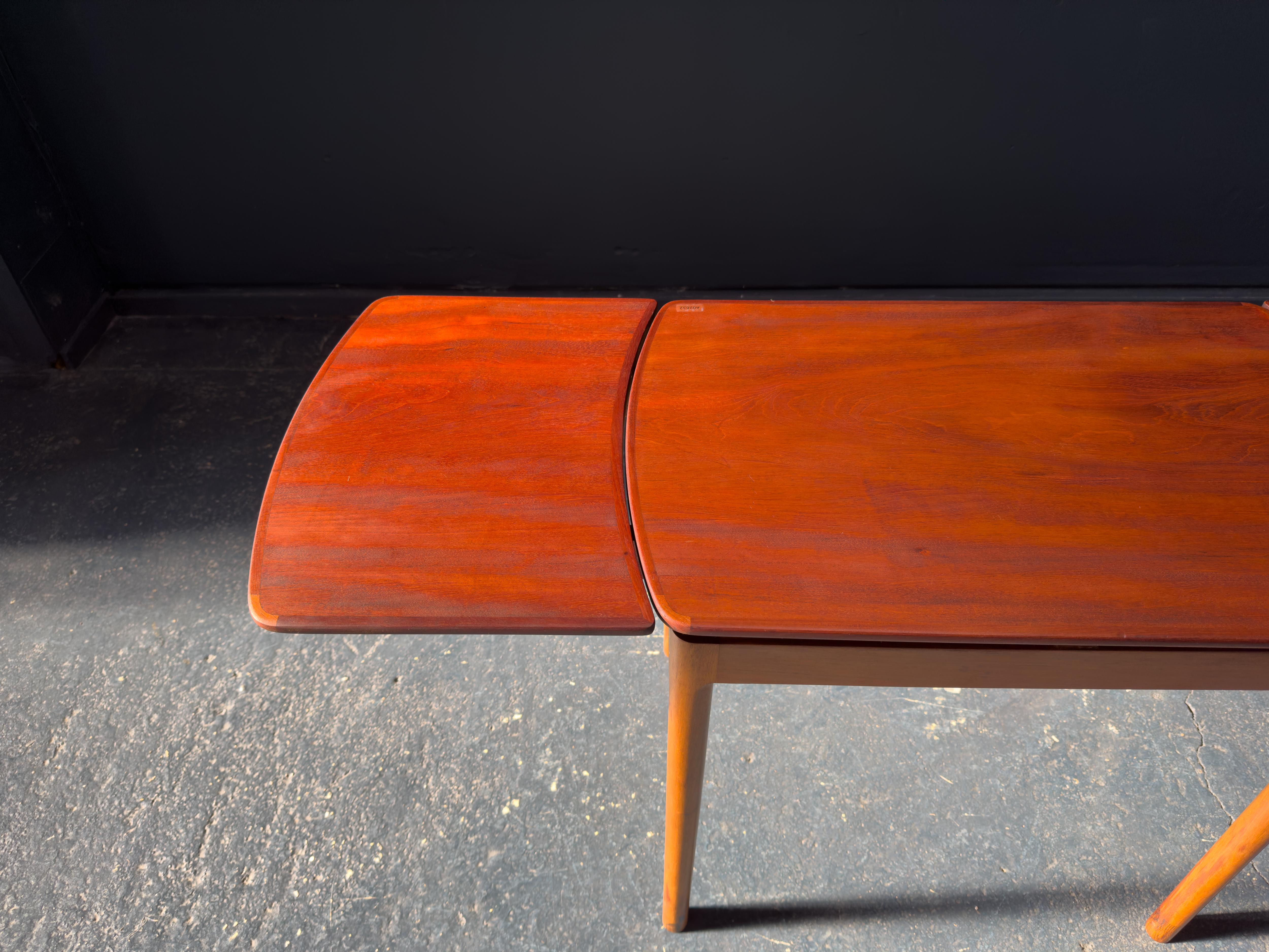 Ausziehbarer Konsolentisch aus Teak und Eiche im Angebot 7