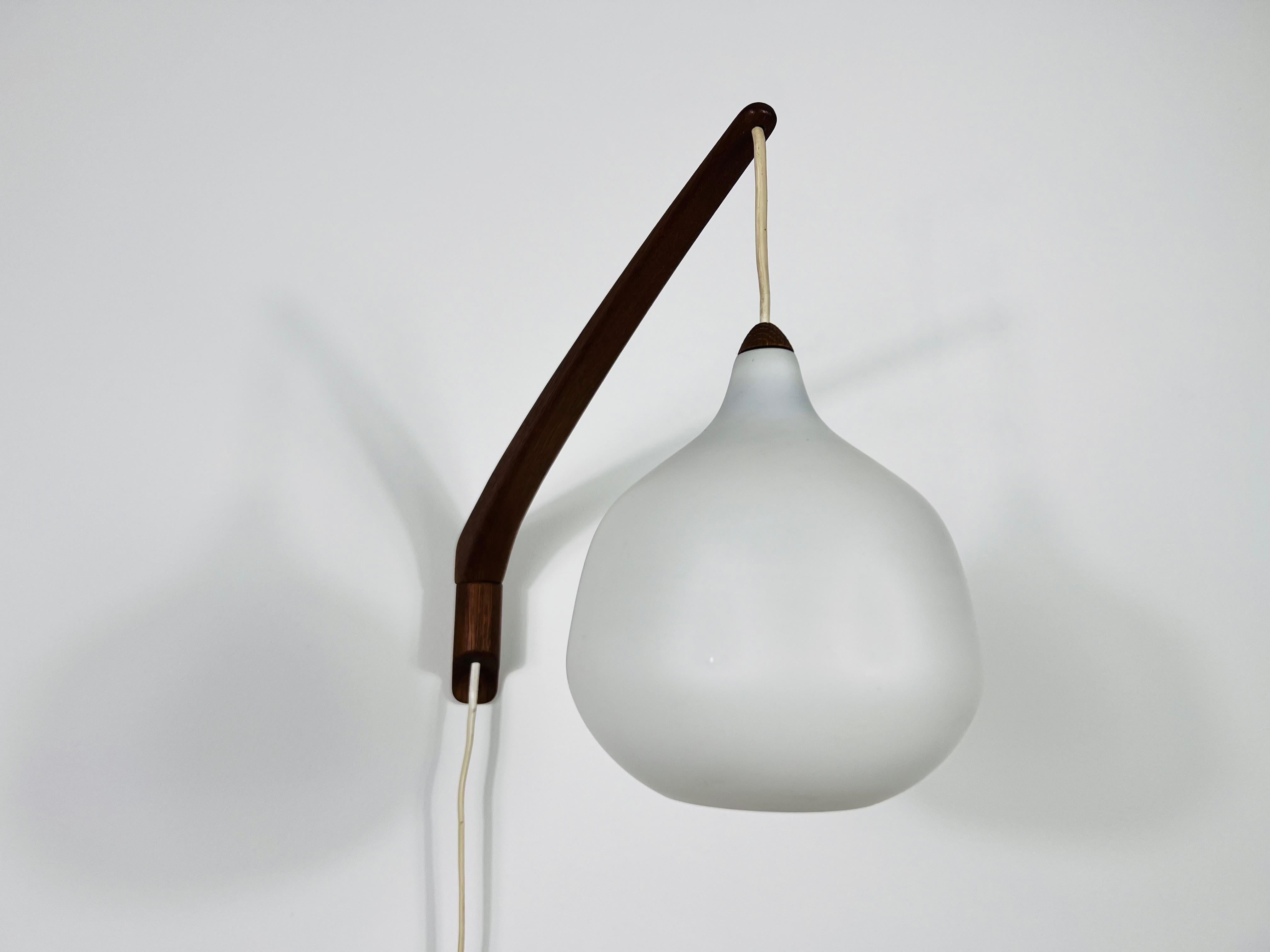 Teak and Opaline Glass Wall Lamp by Uno & Östen Kristiansson for Luxus Sweden For Sale 2