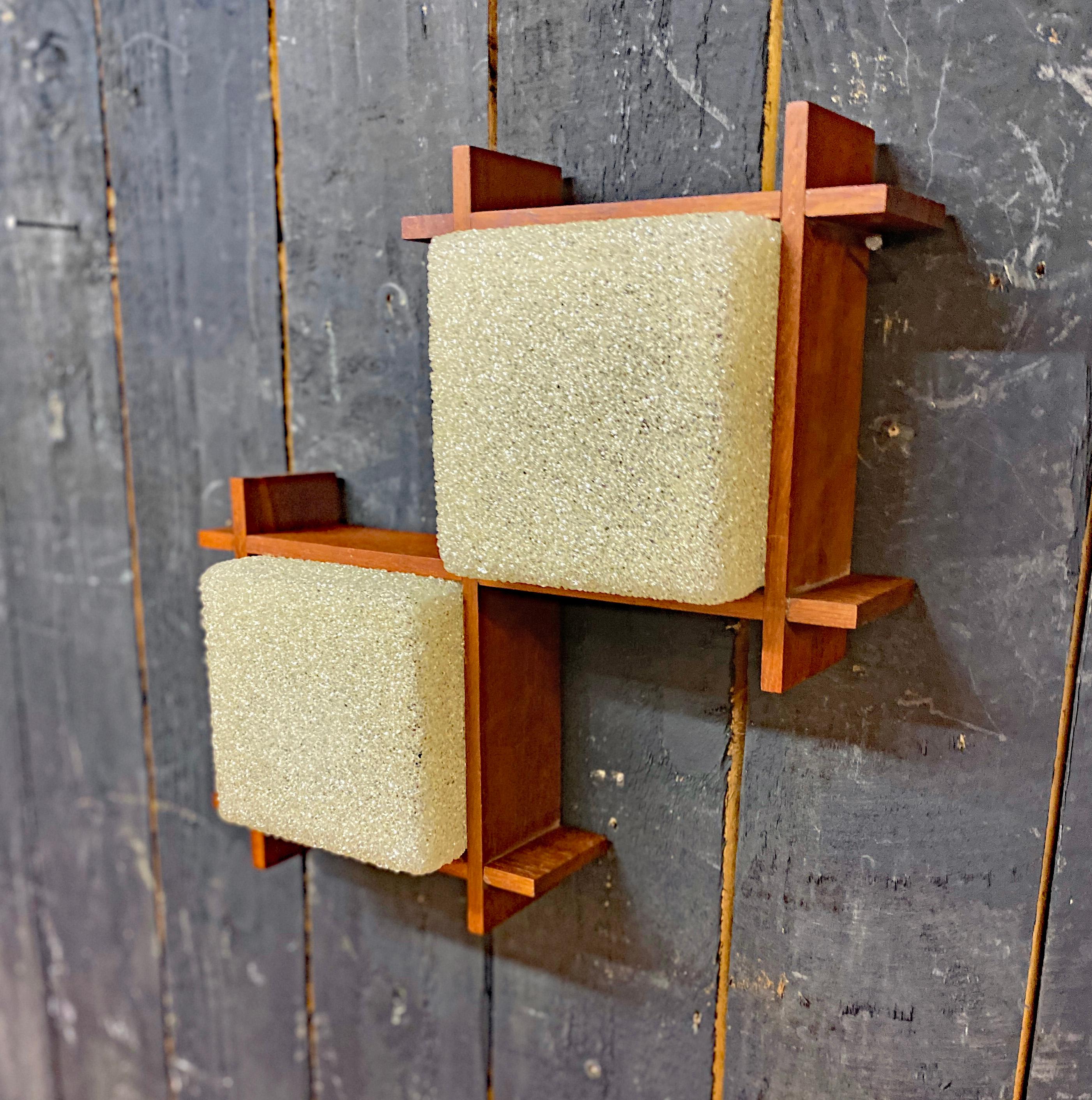 Mid-Century Modern teak and perpex wall light, illuminating with 2 lights, French work circa 1950 For Sale