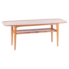 Tavolino in teak e rattan