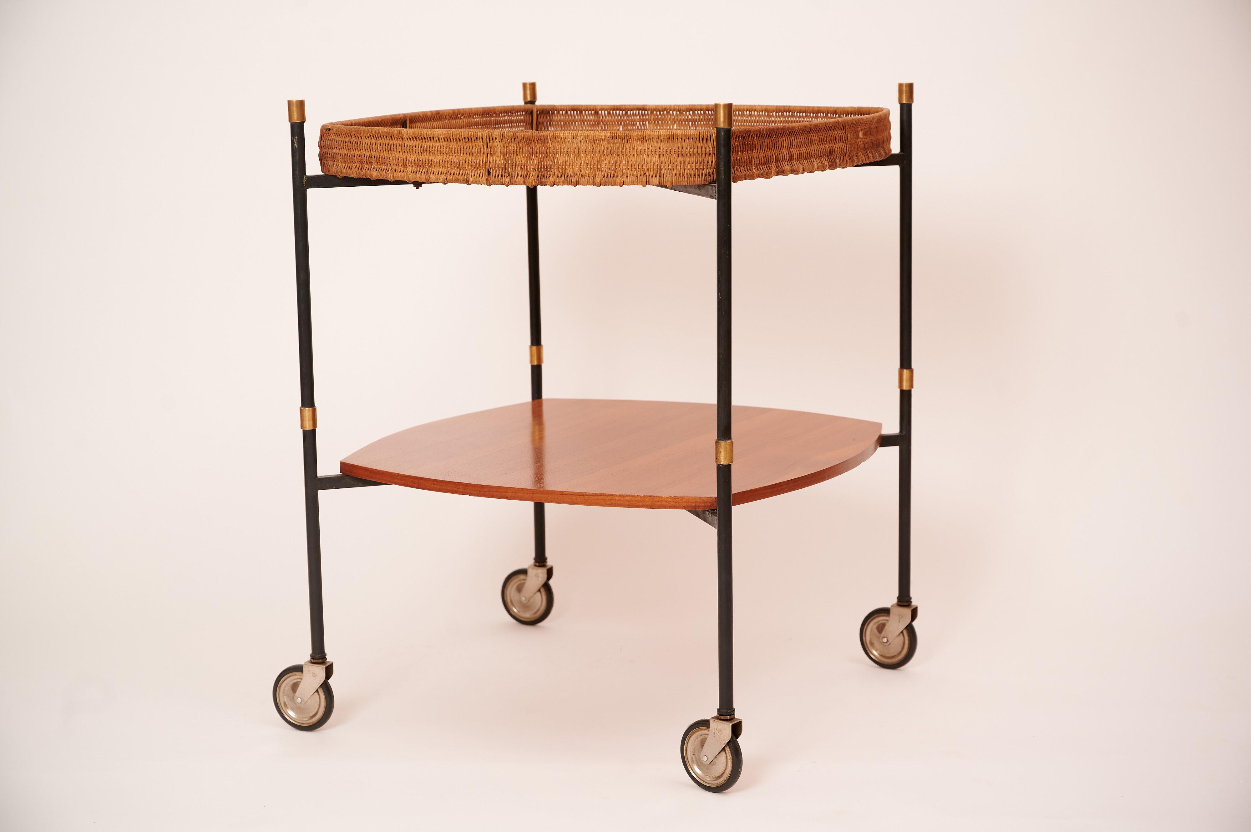 Teak and Rattan Trolley from 1950s Italy In Good Condition For Sale In London, GB