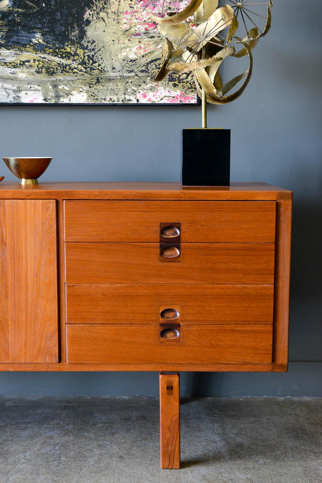 Mid-20th Century Teak and Rosewood 'Corona' Credenza by Lennart Bender for Ulferts, Sweden, 1960