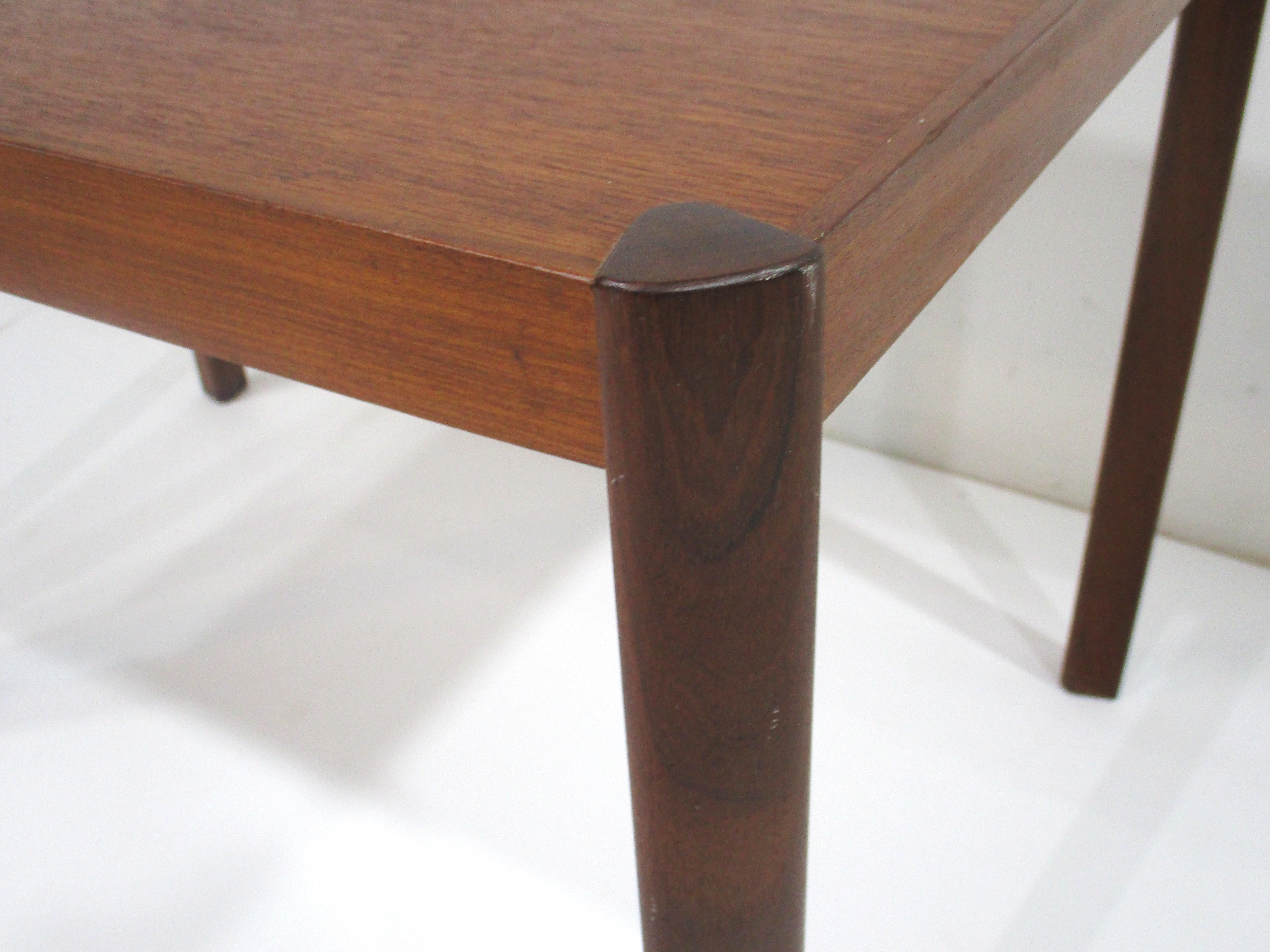Teak and Rosewood Side / End Table Denmark  In Good Condition For Sale In Cincinnati, OH
