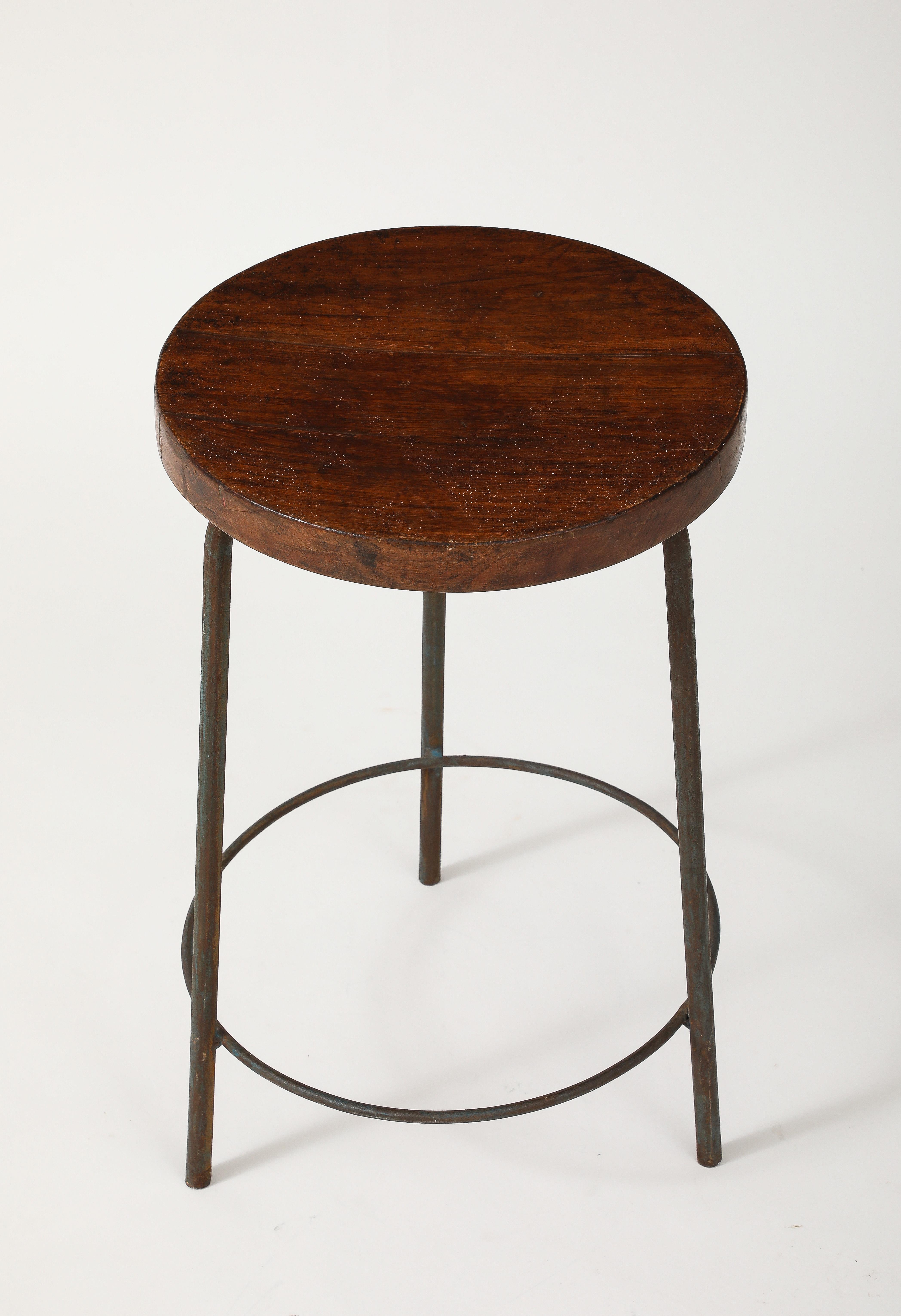 Sgabello in teak e acciaio di Pierre Jeanneret, Chandigarh, India, 1960 ca. in vendita 9