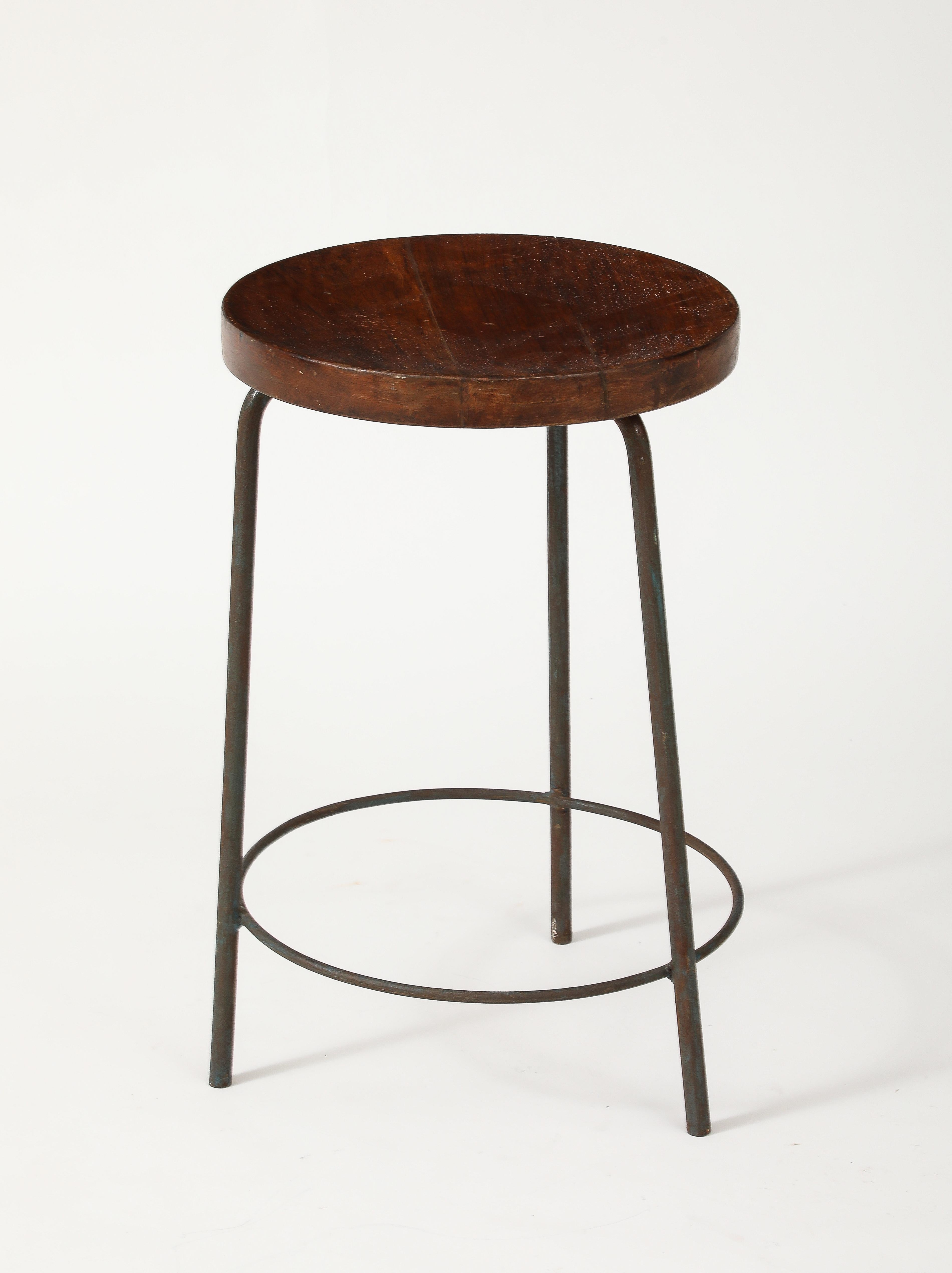 Acciaio Sgabello in teak e acciaio di Pierre Jeanneret, Chandigarh, India, 1960 ca. in vendita