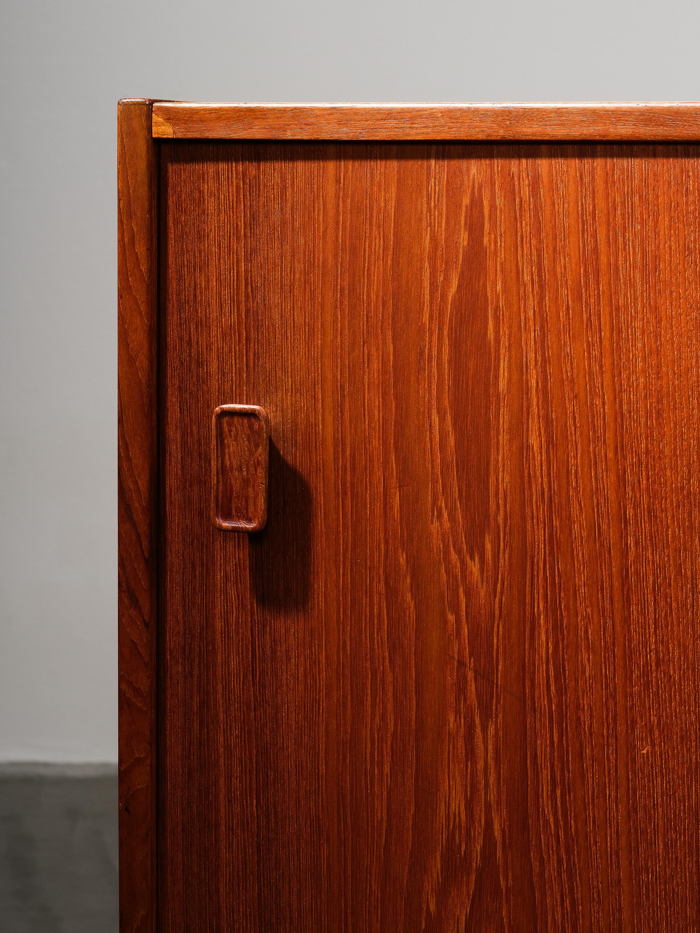 Teak 'Arild' Sideboard by Nils Jonsson for Hugo Troeds, 1960s In Good Condition In Karis, Nyland