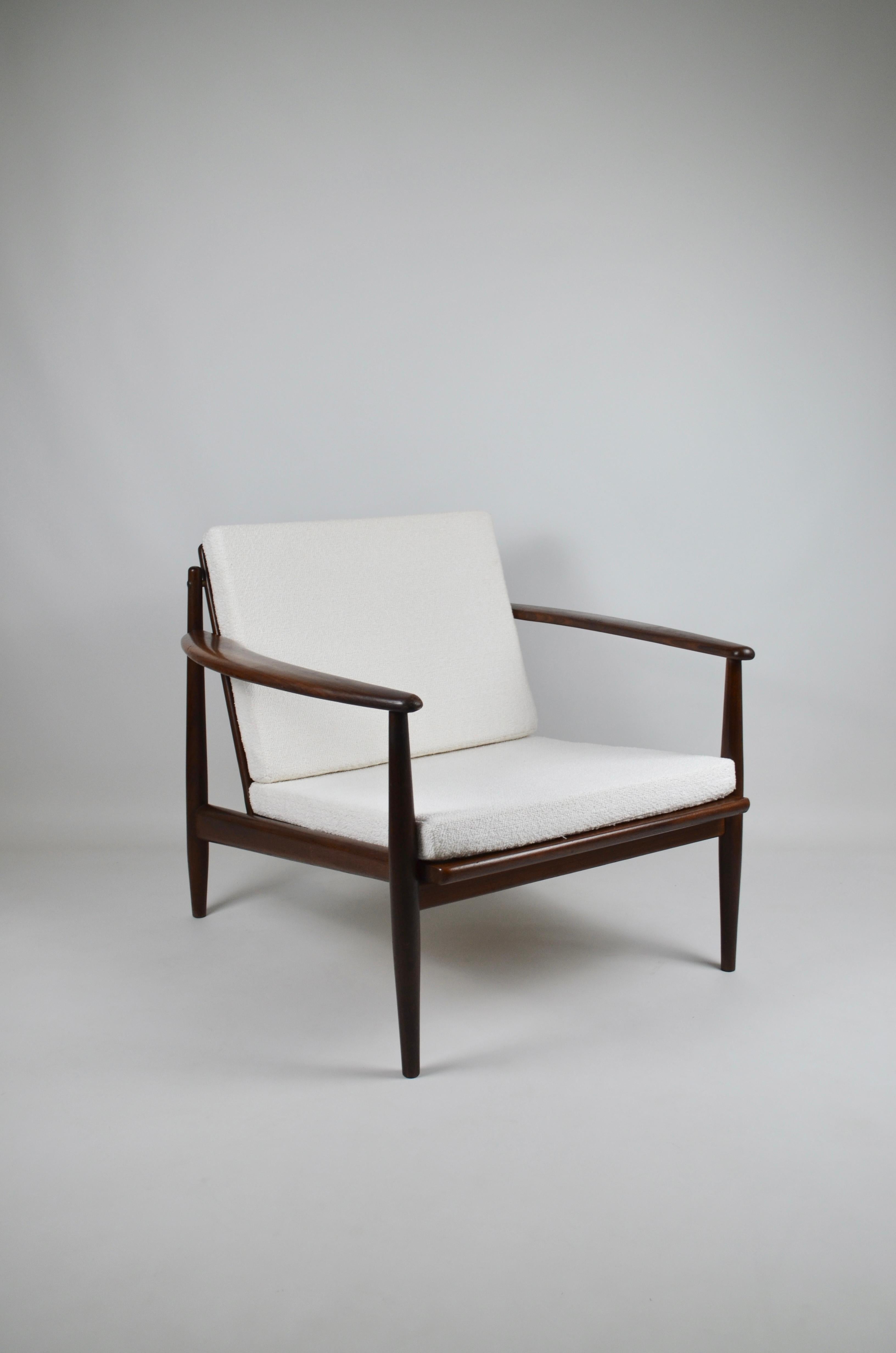 Teak armchair by Grete Jalk, Denmark, 60's For Sale 4