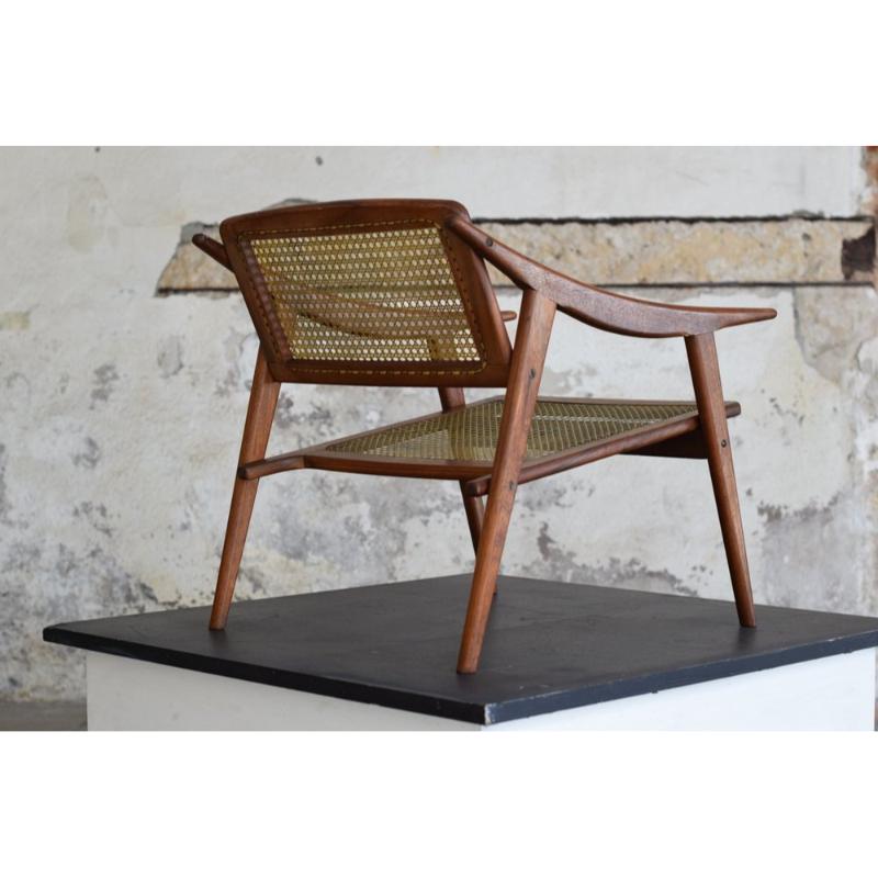 XX secolo Poltrona in teak di Michel Ducaroy per SNA, Francia, 1952 in vendita