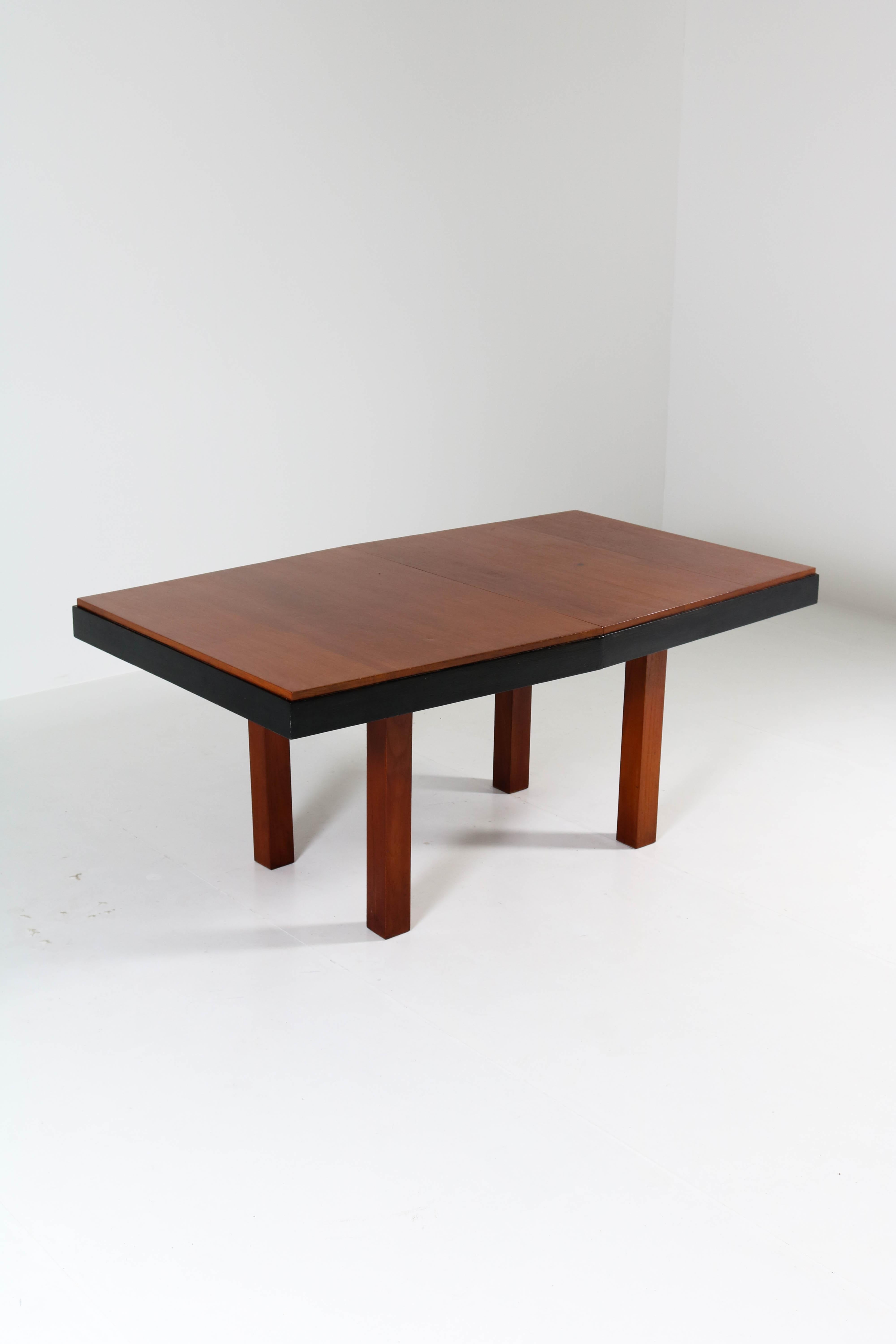 Teak Art Deco Haagse School Extendable Table by Toko v/d Pol Semarang, 1920s For Sale 1