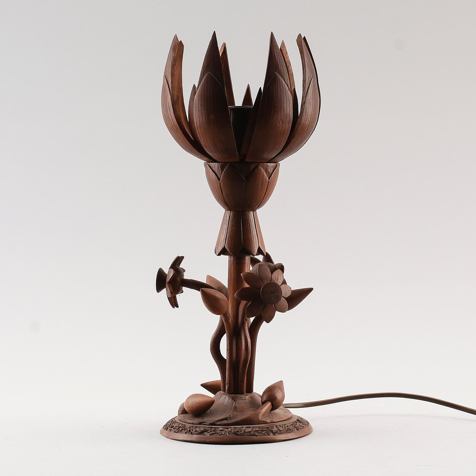20th Century Arts and Crafts Teak Articulated Lamp in Shape of a Flower. Sweden 1950 For Sale
