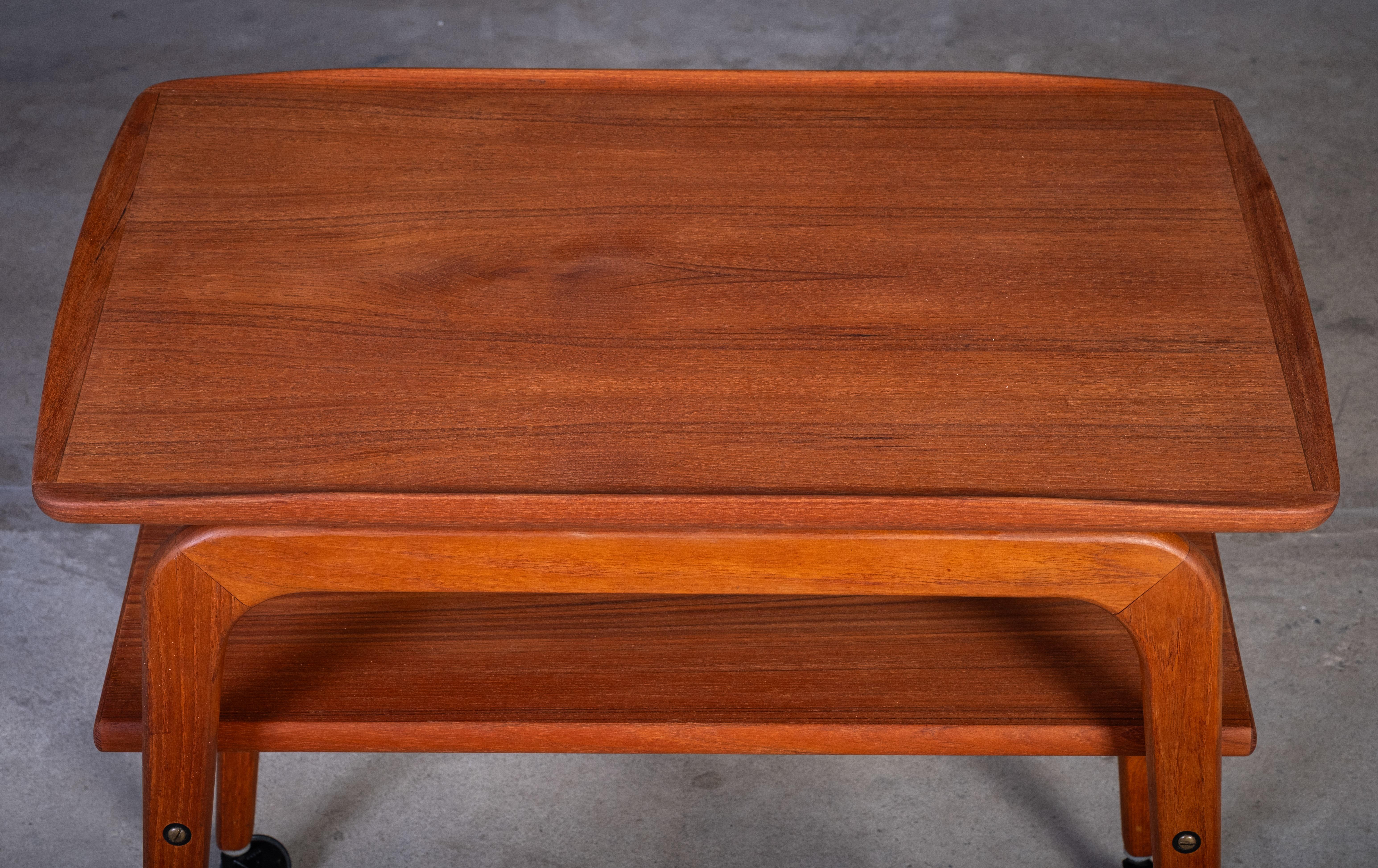 Teak Bar Cart by Arne Hovmand-Olsen for Mogens Kold, 1960s Teak Bar Cart by Arn In Good Condition For Sale In Nørre Aaby, DK