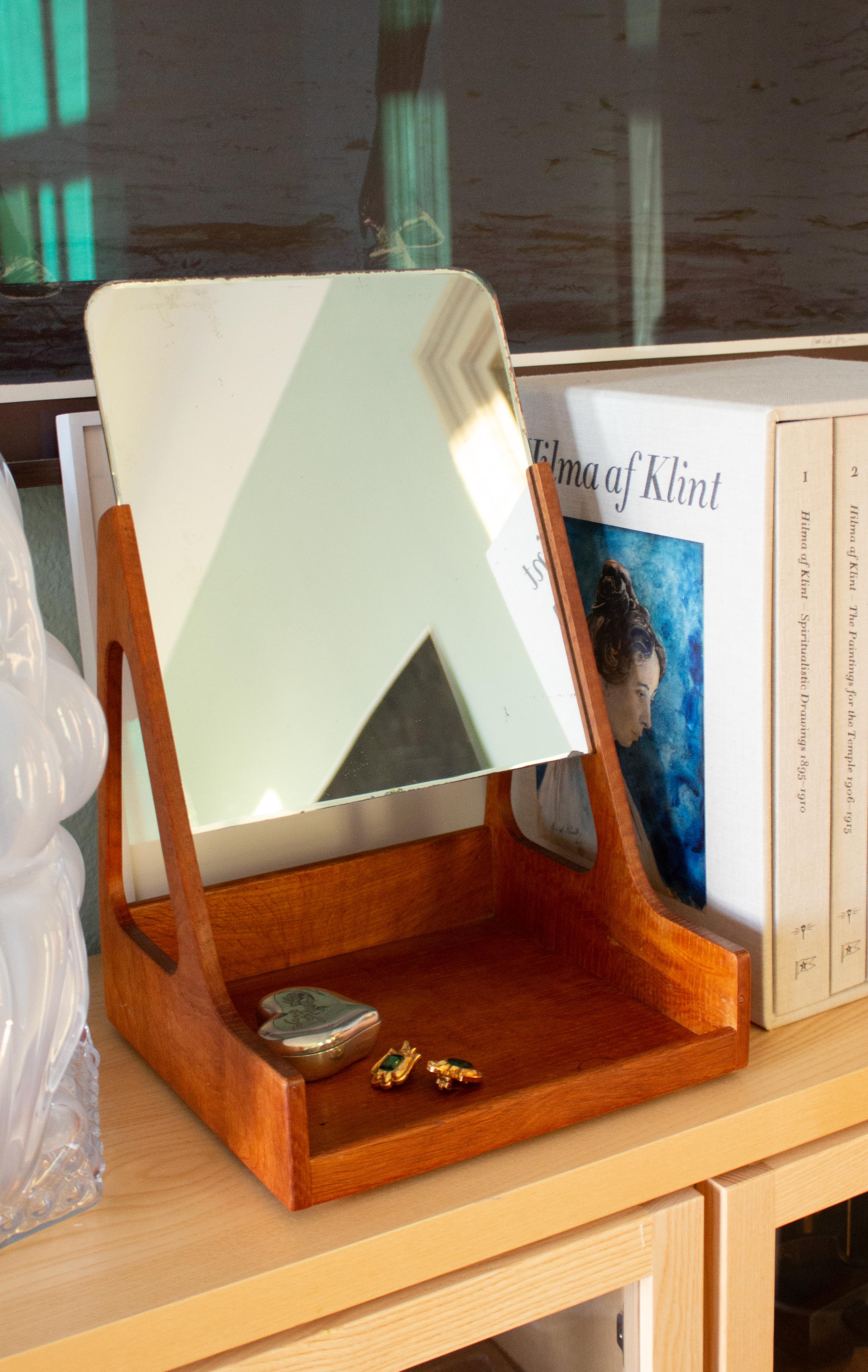 Hand-Crafted Teak Beauty Box by Hans Wegner For Sale