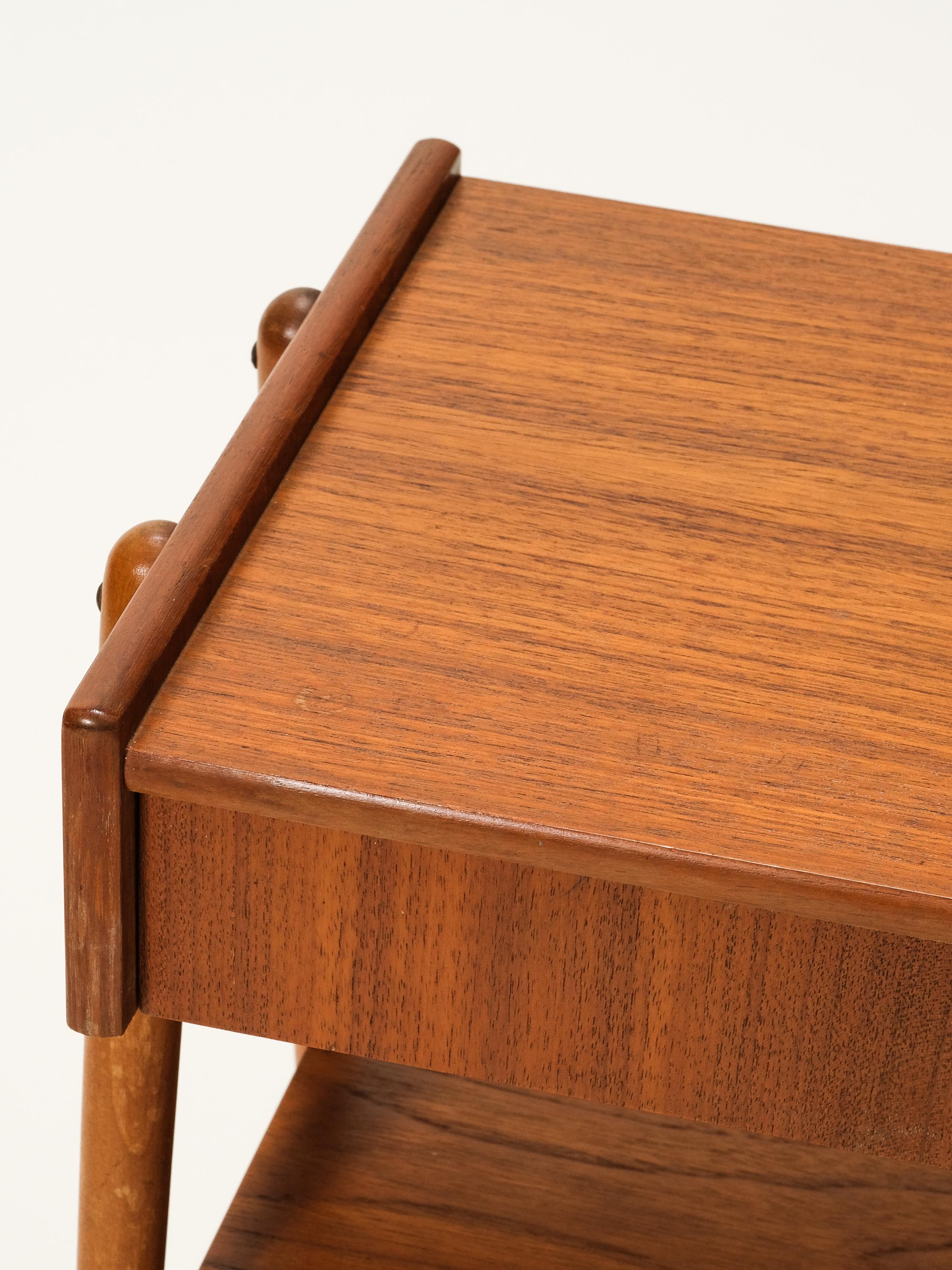 Swedish Teak Bedside Tables from AB Carlström & Co, 1950s, Set of 2 For Sale