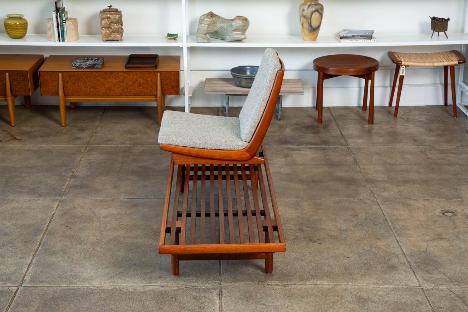 Teak Bench with Modular Seat by Westnofa In Excellent Condition In Los Angeles, CA